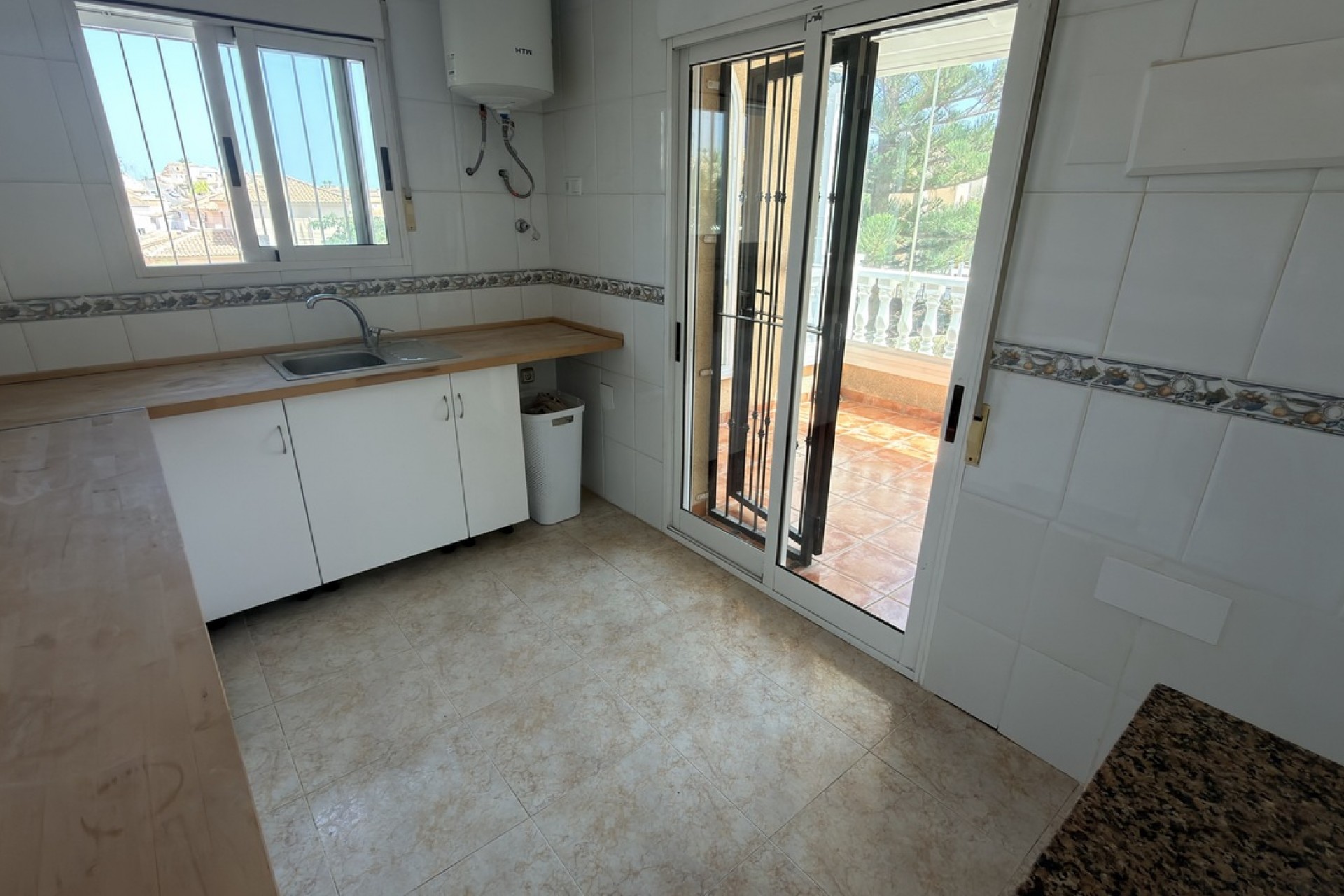Resale - Villa -
Orihuela Costa - Costa Blanca