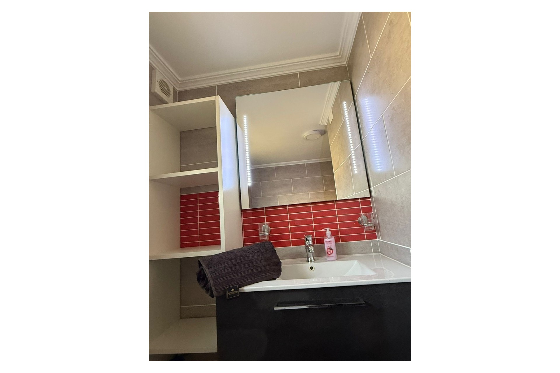 Resale - Villa -
Orihuela Costa - Costa Blanca