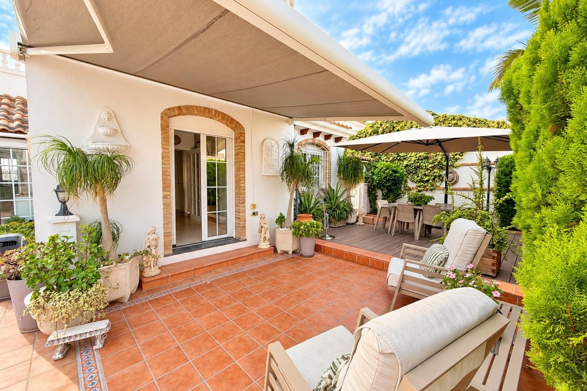 Resale - Villa -
Orihuela Costa - Costa Blanca
