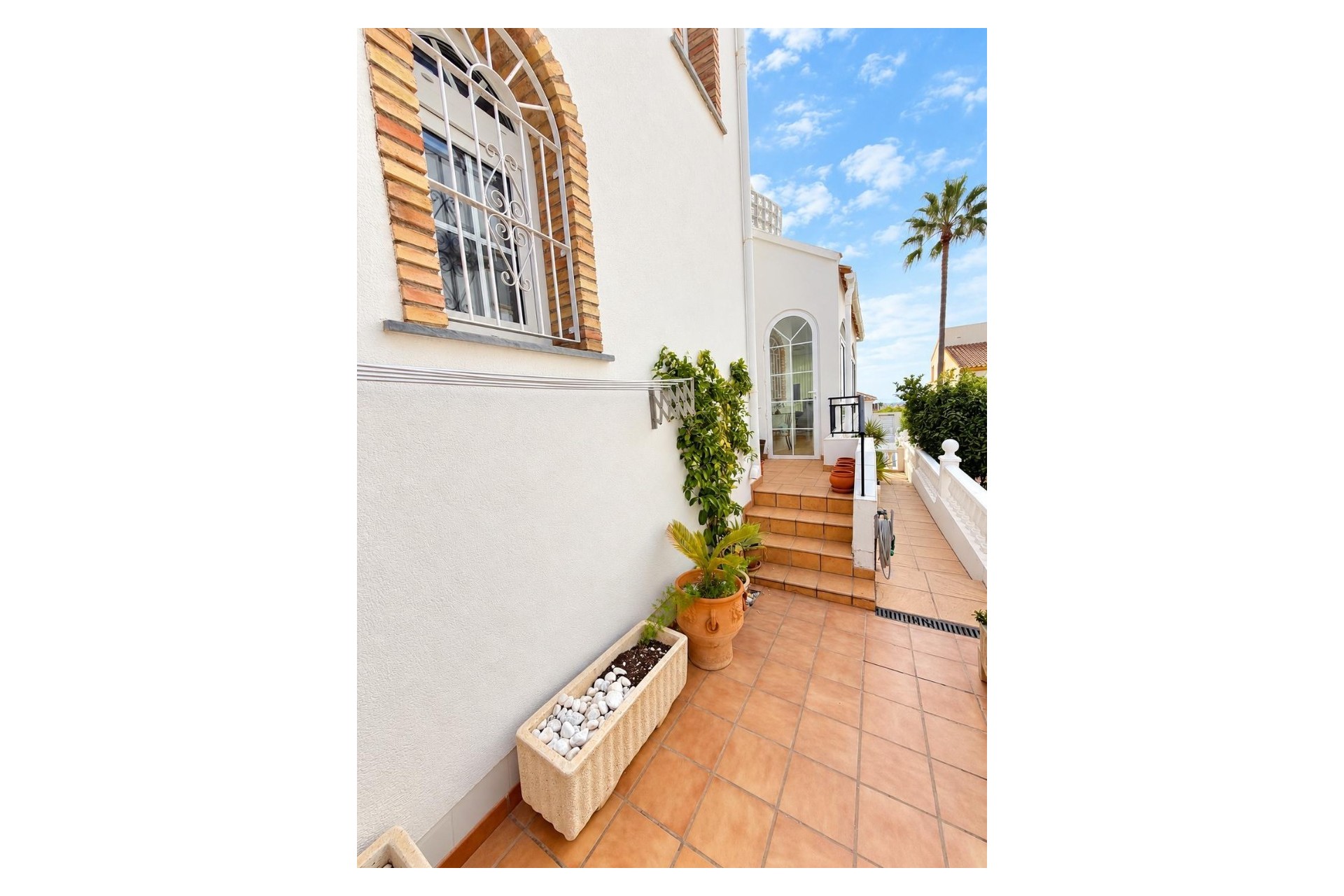 Resale - Villa -
Orihuela Costa - Costa Blanca