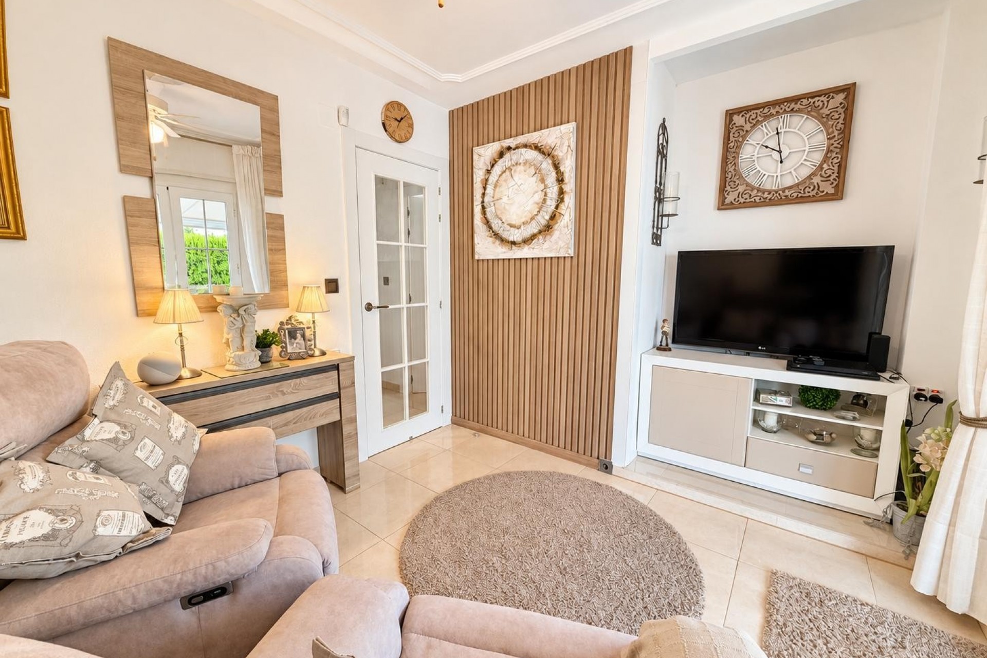 Resale - Villa -
Orihuela Costa - Costa Blanca