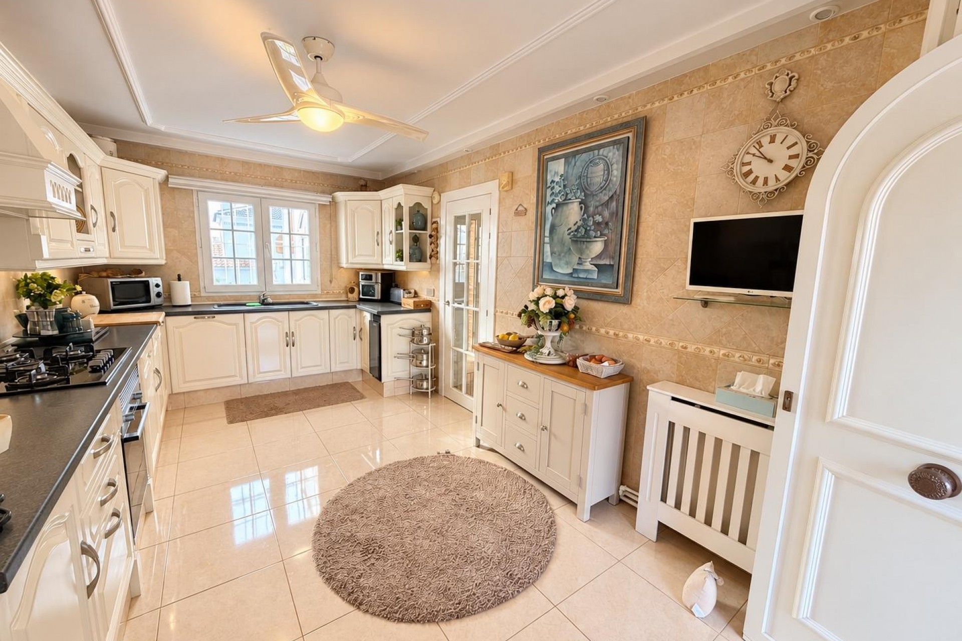 Resale - Villa -
Orihuela Costa - Costa Blanca