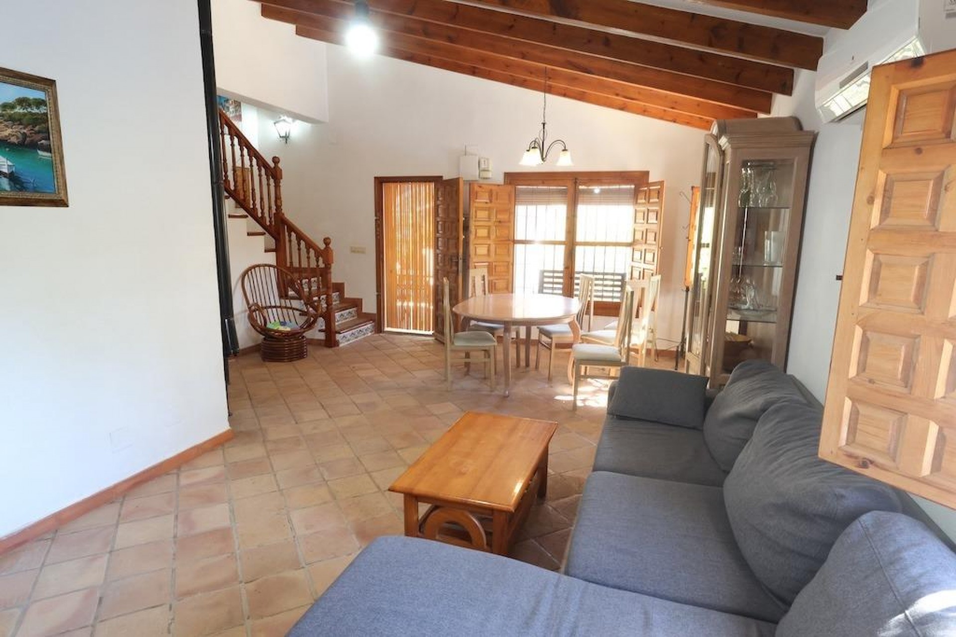 Resale - Villa -
Orihuela Costa - Costa Blanca