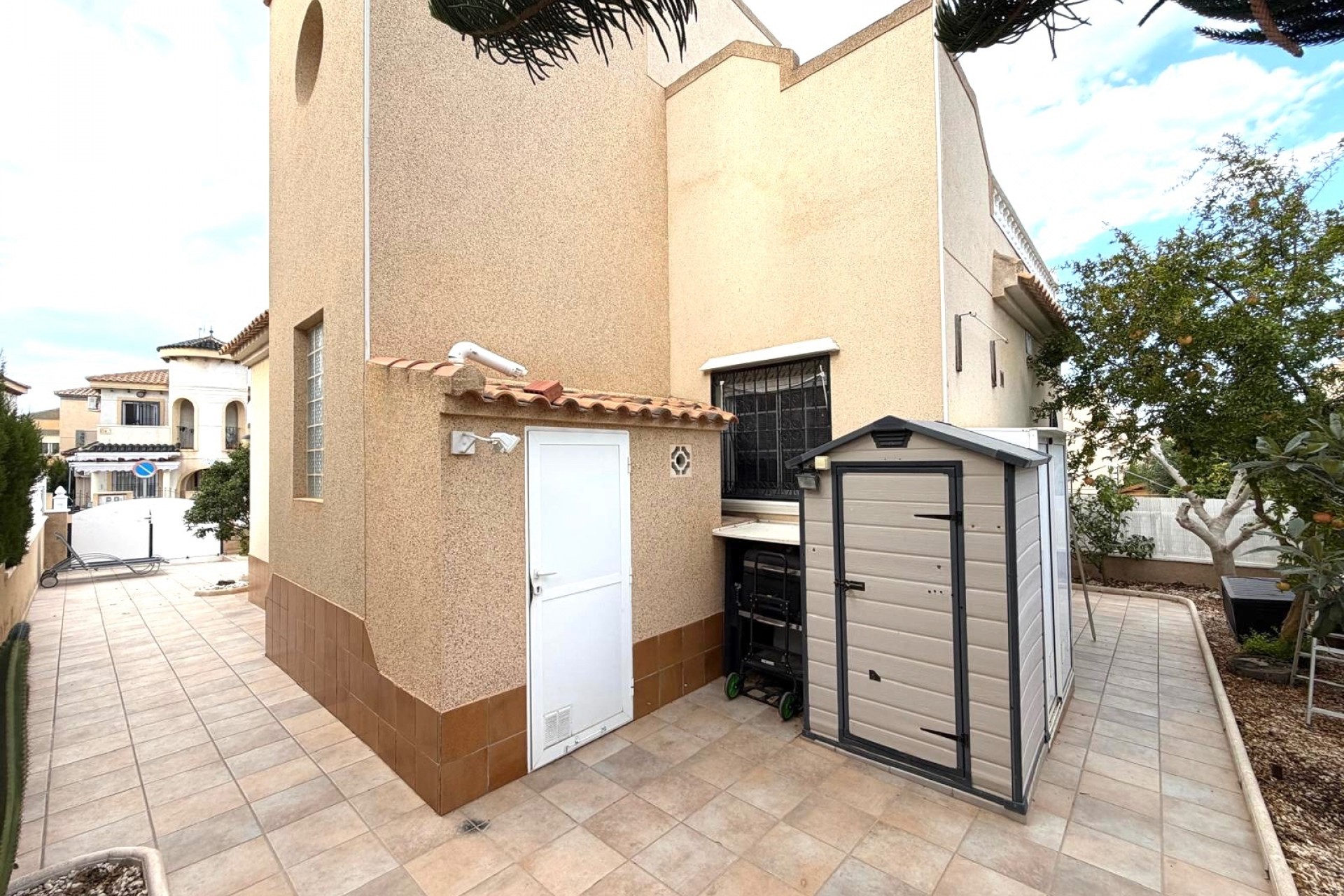 Resale - Villa -
Orihuela Costa - Costa Blanca