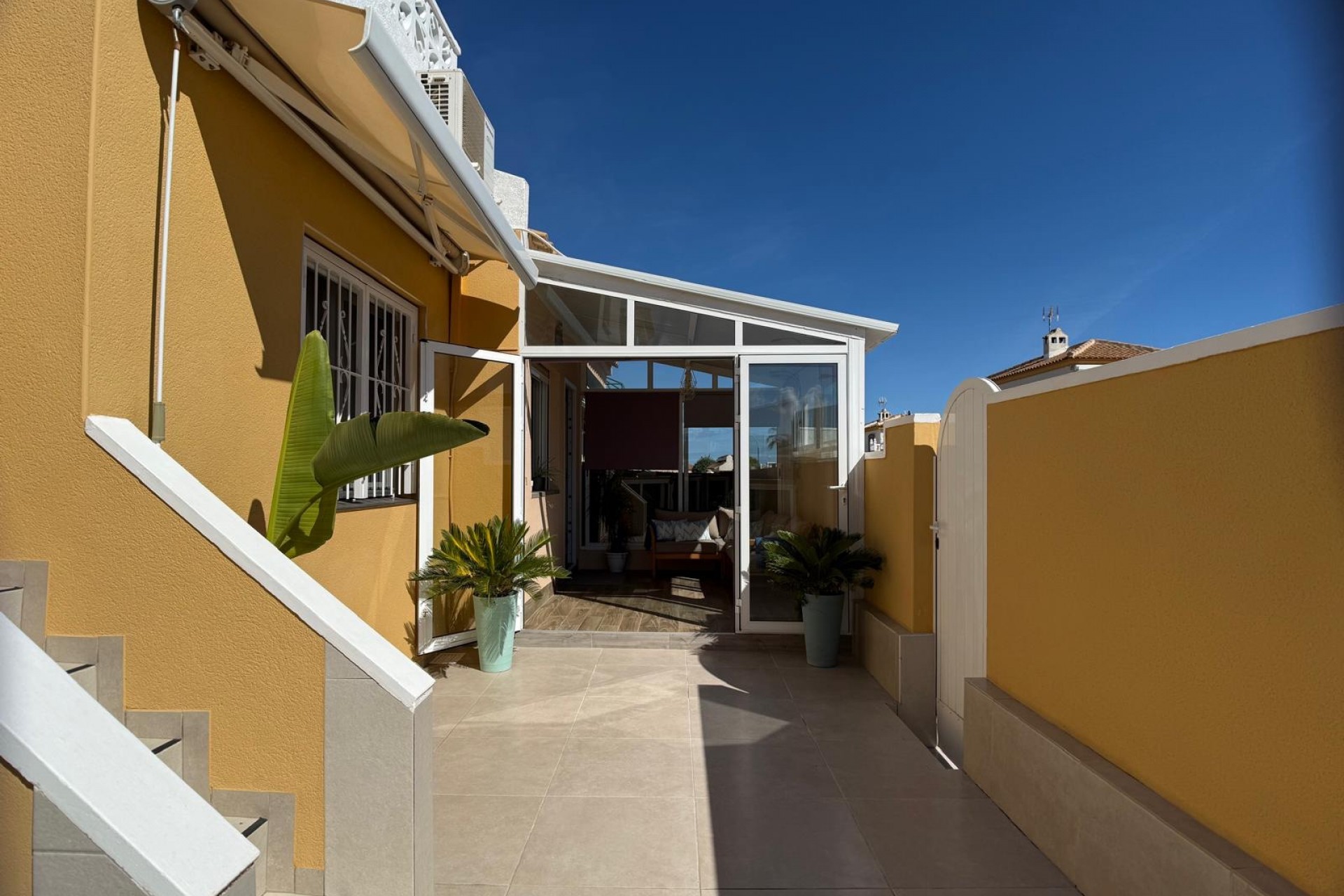 Resale - Villa -
Orihuela Costa - Costa Blanca