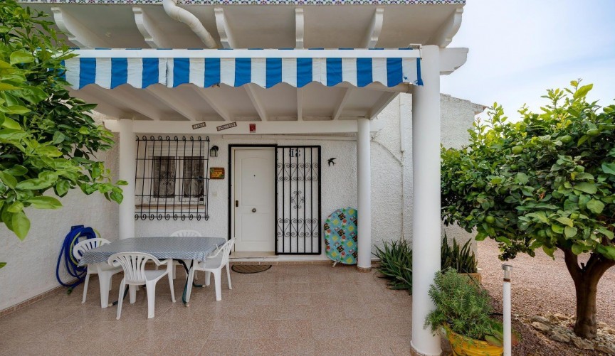 Resale - Villa -
Orihuela Costa - La Florida