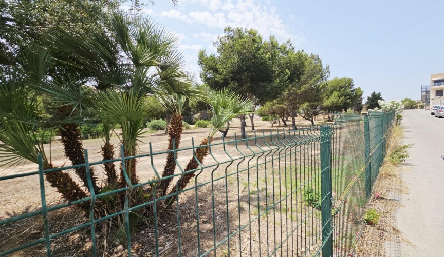 Resale - Villa -
Orihuela Costa - La Regia