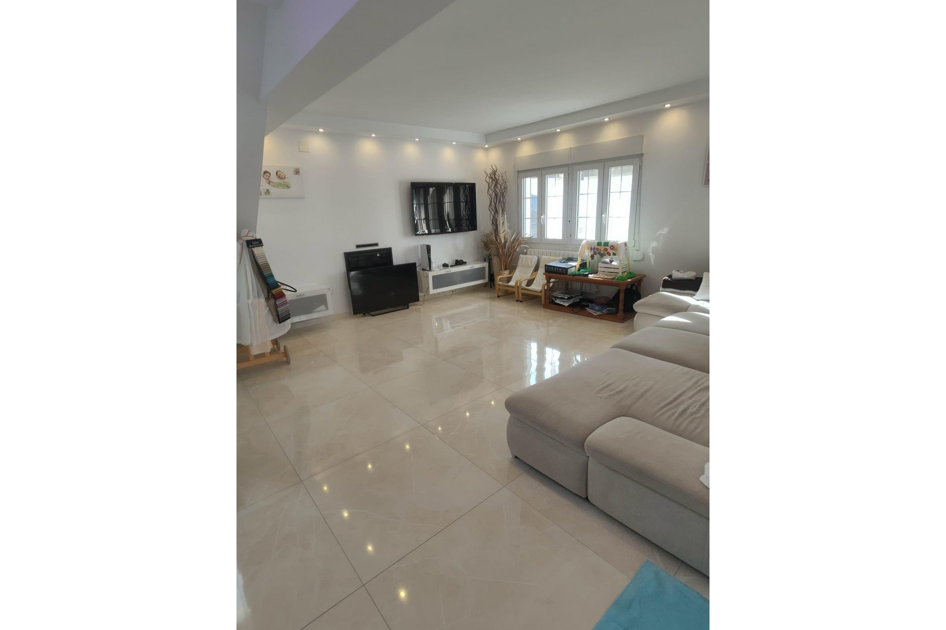 Resale - Villa -
Orihuela Costa - La Zenia