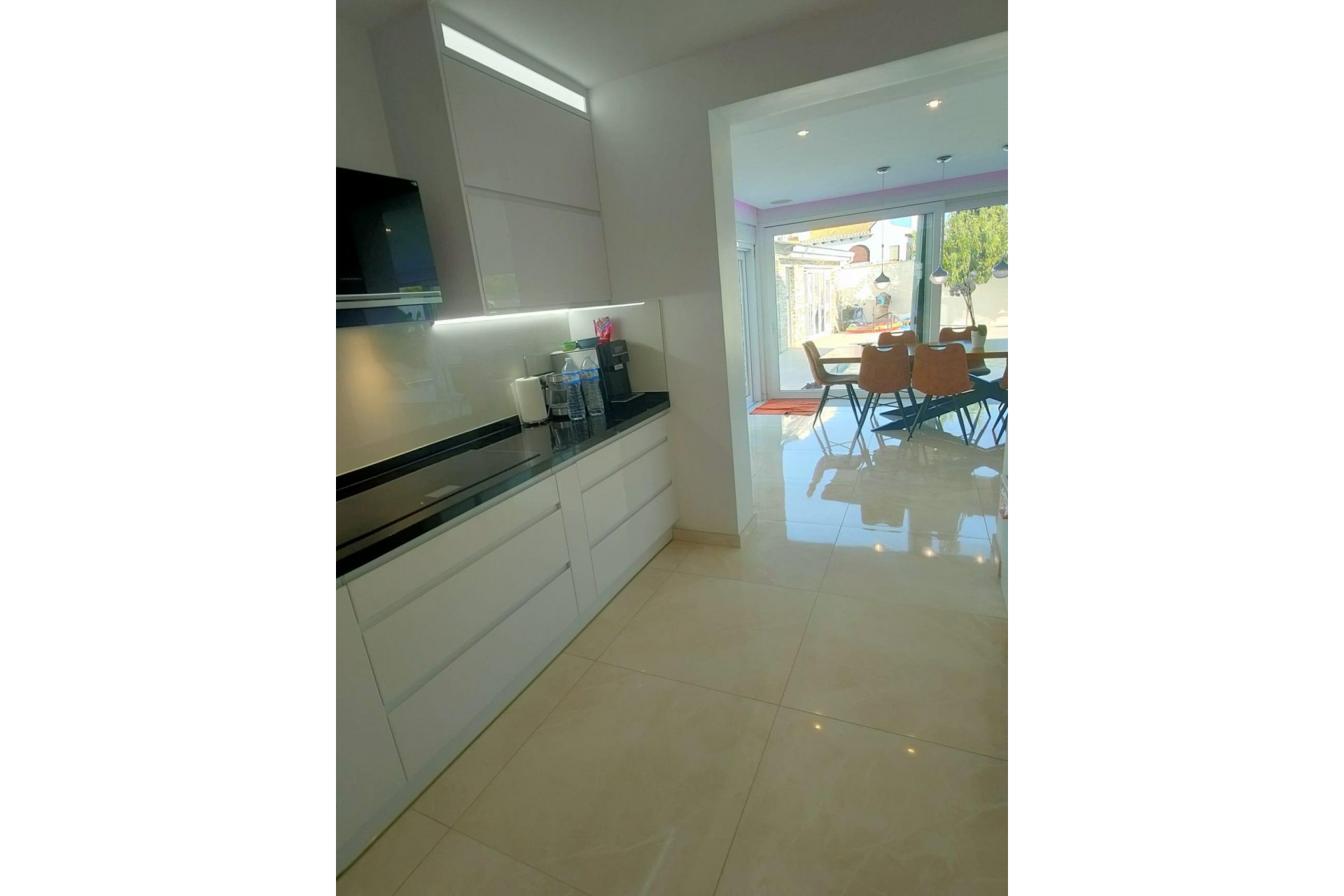 Resale - Villa -
Orihuela Costa - La Zenia