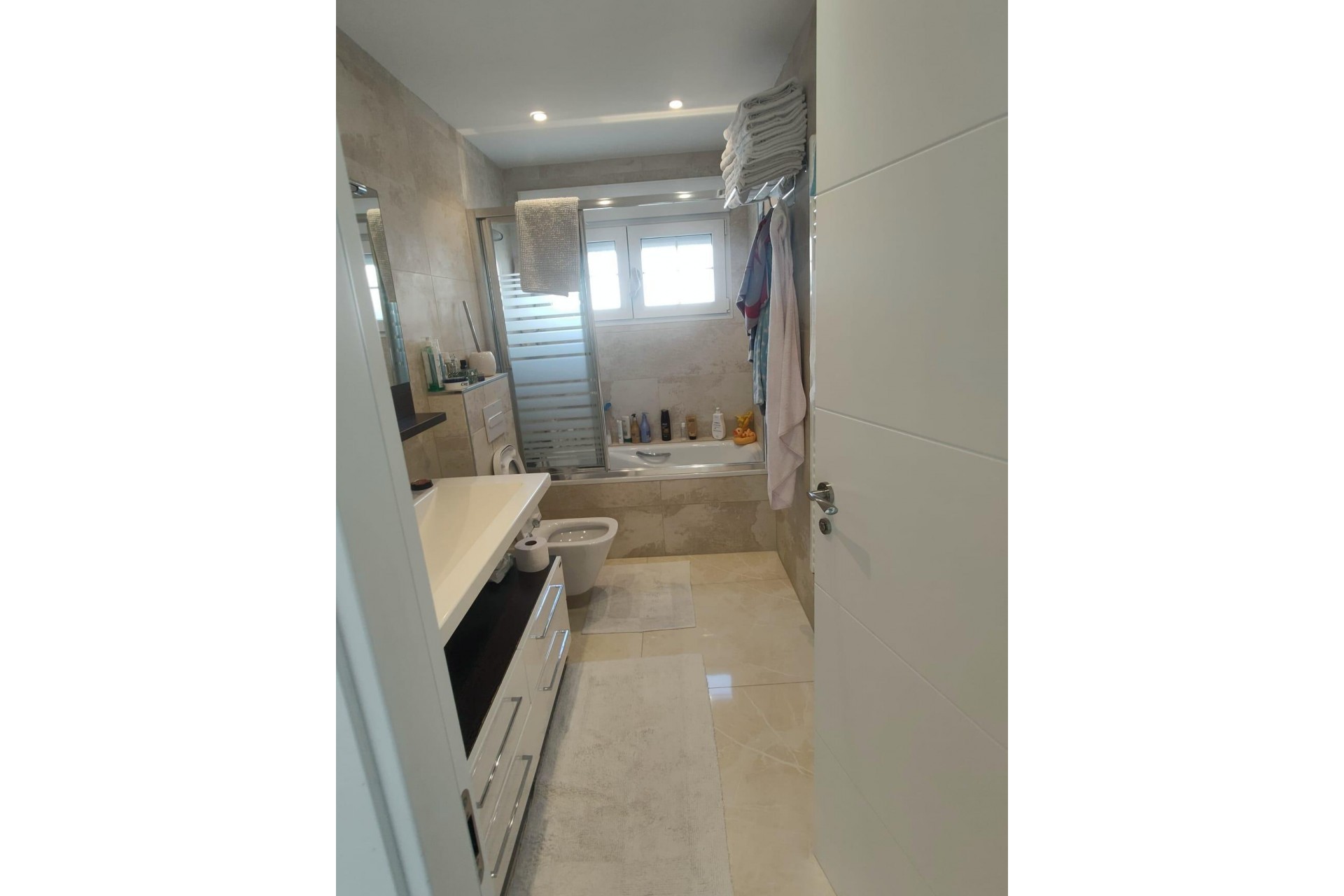 Resale - Villa -
Orihuela Costa - La Zenia