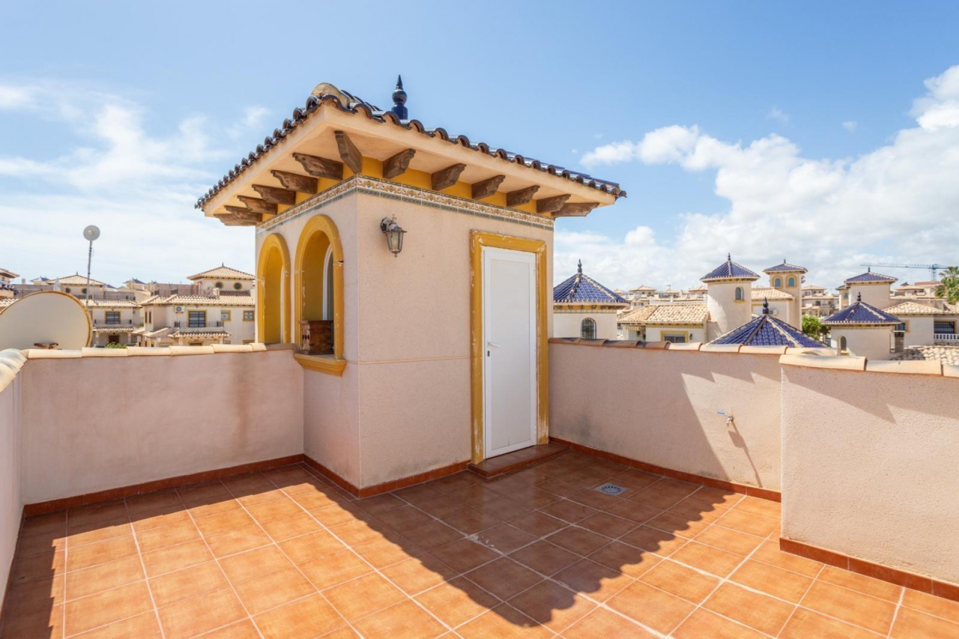 Resale - Villa -
Orihuela Costa - La Zenia