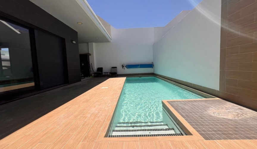 Resale - Villa -
Orihuela Costa - Lomas de Cabo Roig
