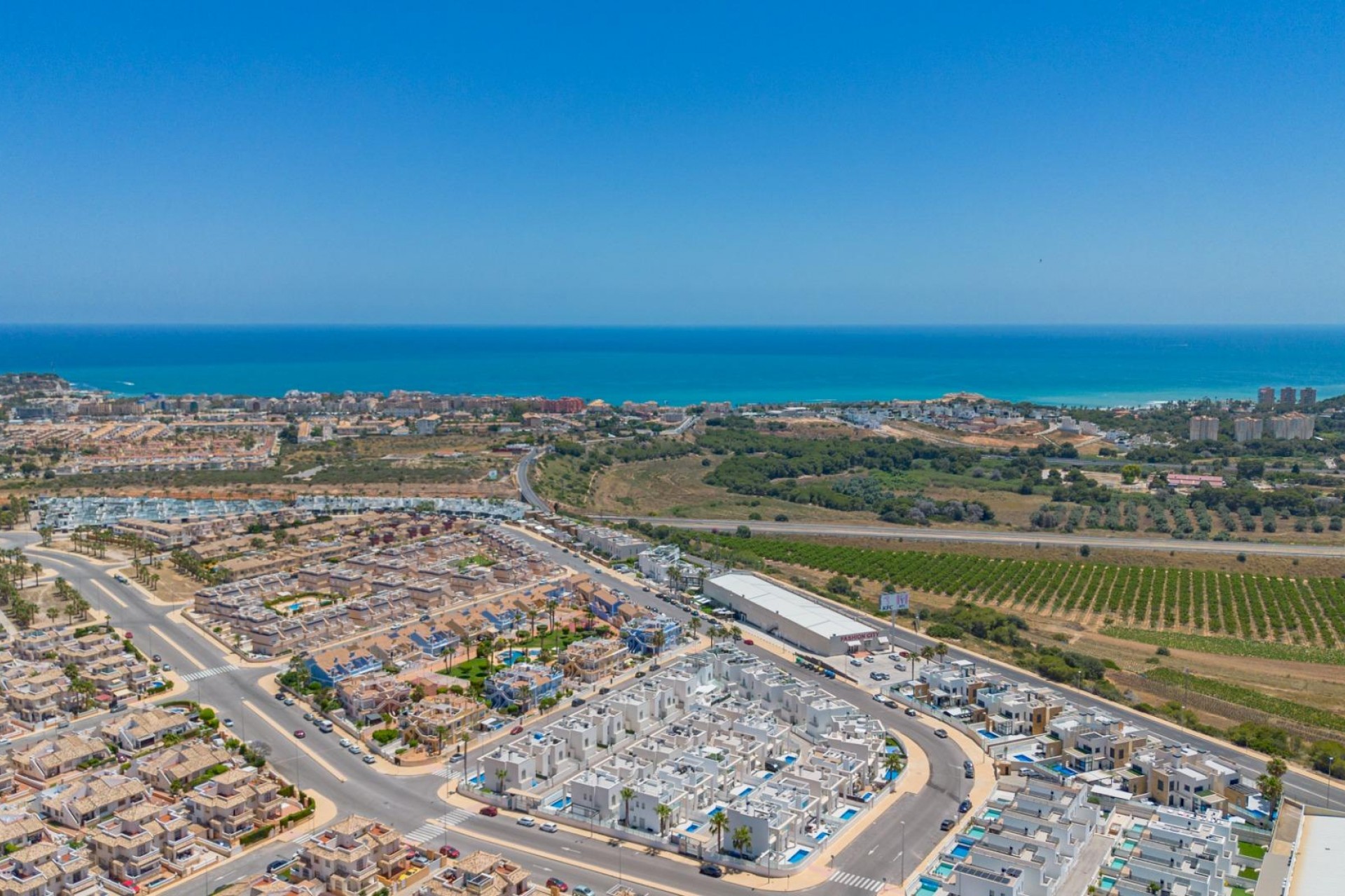 Resale - Villa -
Orihuela Costa - Lomas de Cabo Roig