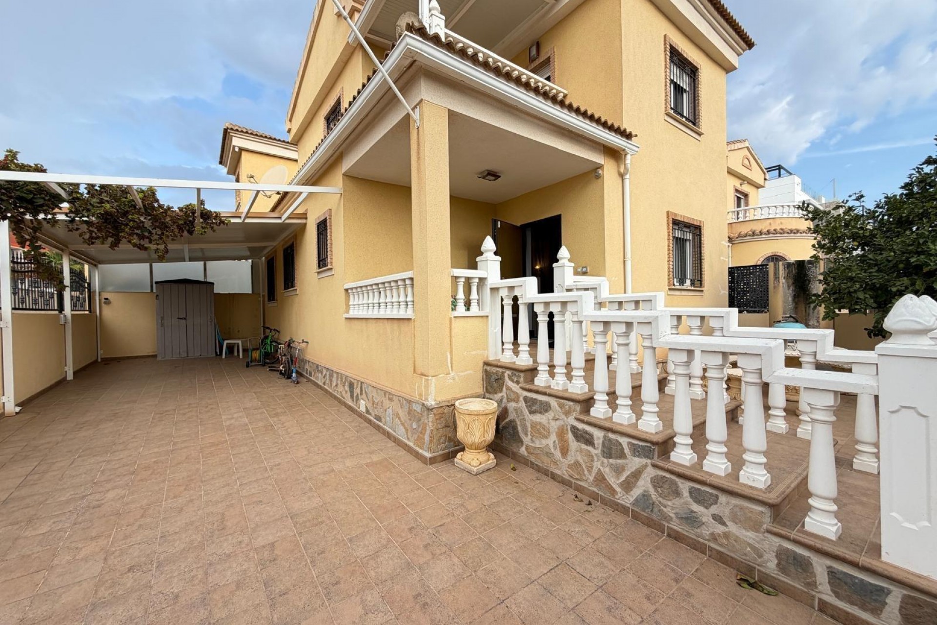 Resale - Villa -
Orihuela Costa - Lomas De Don Juan
