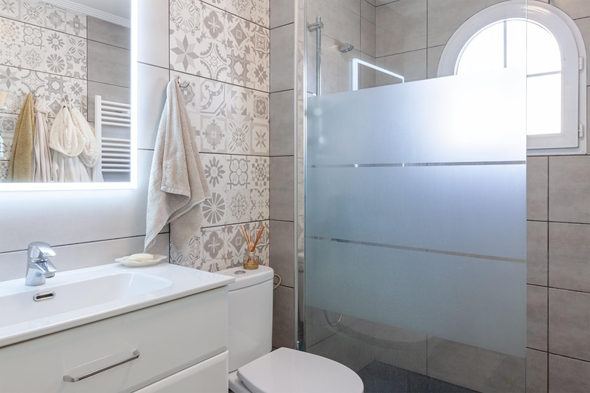 Resale - Villa -
Orihuela Costa - Los Almendros-la Florida