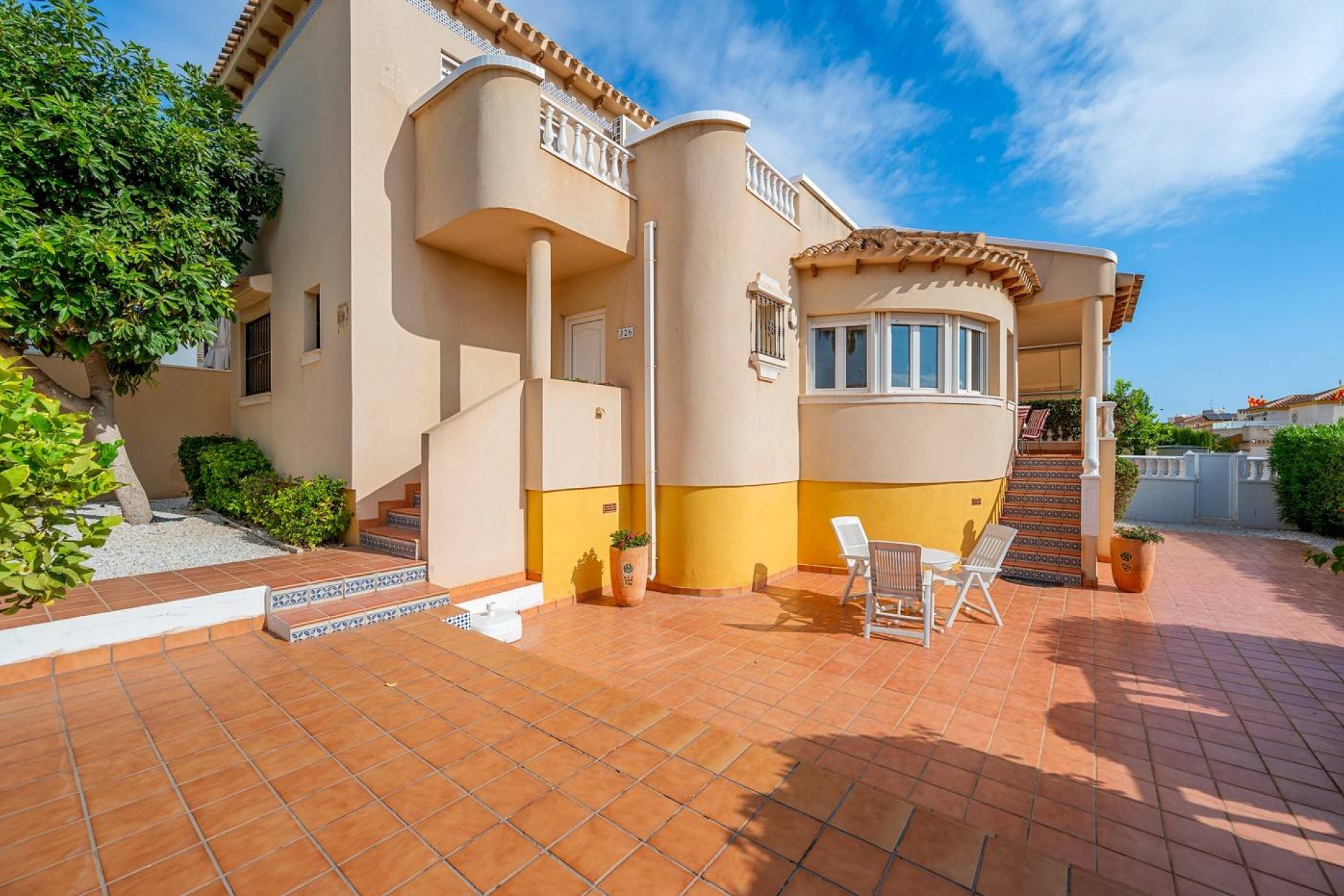 Resale - Villa -
Orihuela Costa - Los Dolses