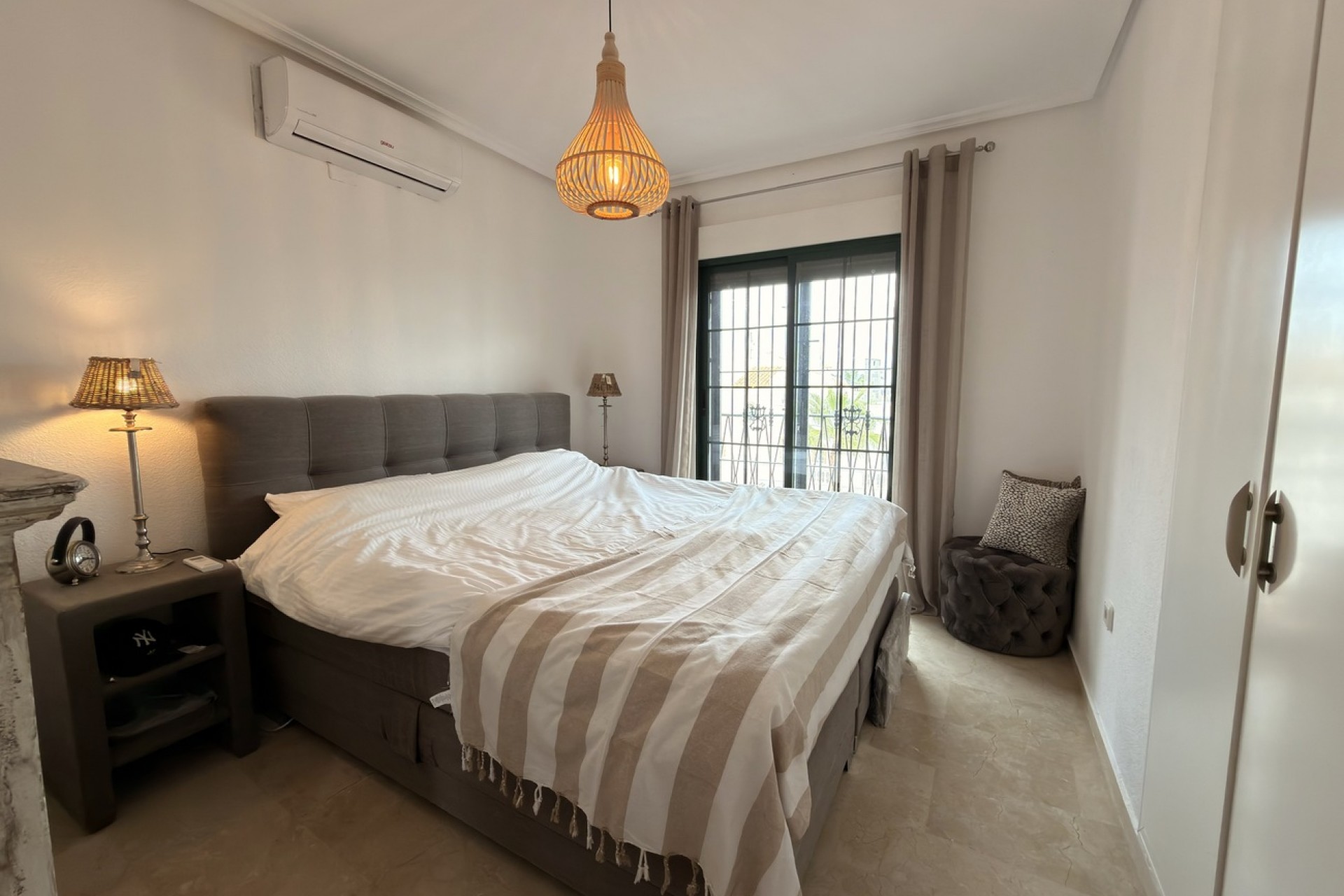 Resale - Villa -
Orihuela Costa - Los Doses