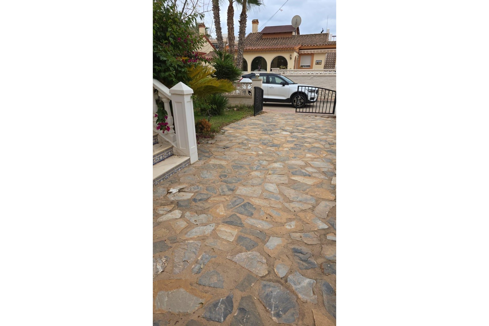 Resale - Villa -
Orihuela Costa - Punta Prima