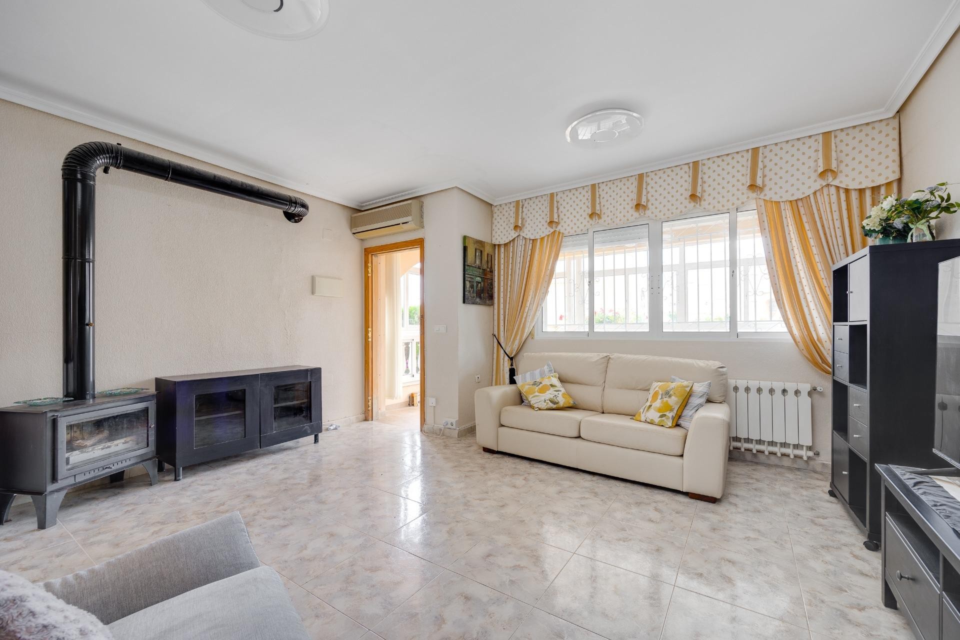 Resale - Villa -
Orihuela Costa - Villamartín-las Filipinas