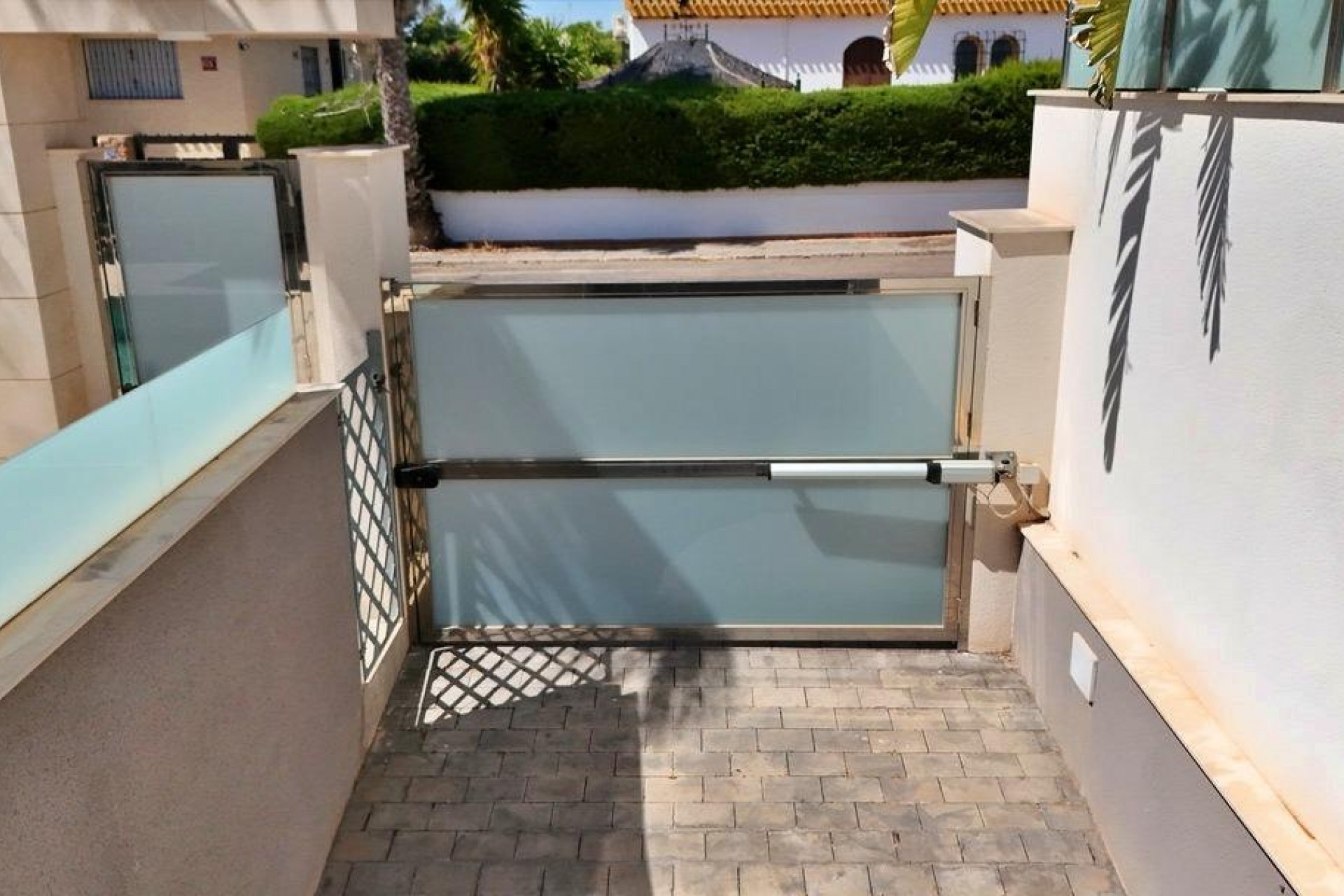 Resale - Villa -
Orihuela Costa - Villamartín