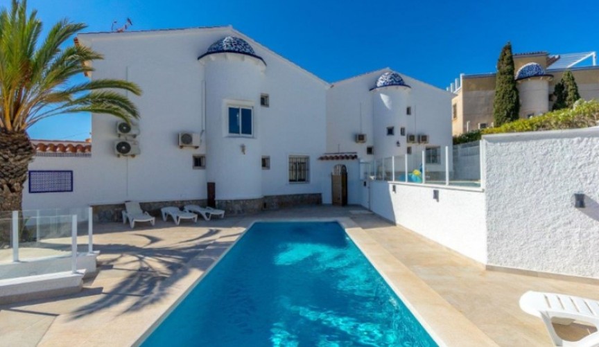 Resale - Villa -
Orihuela - Inland