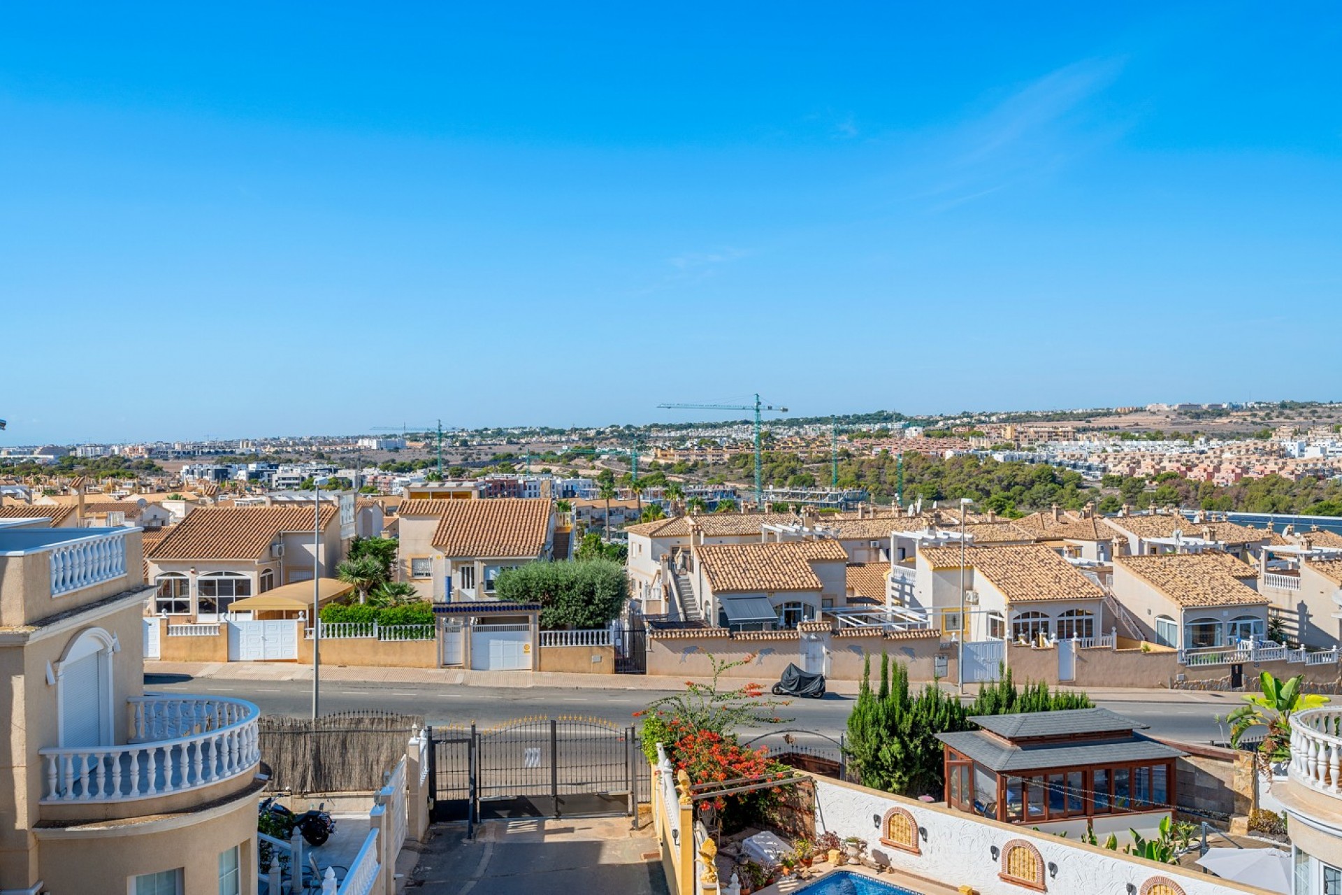 Resale - Villa -
Orihuela - Inland