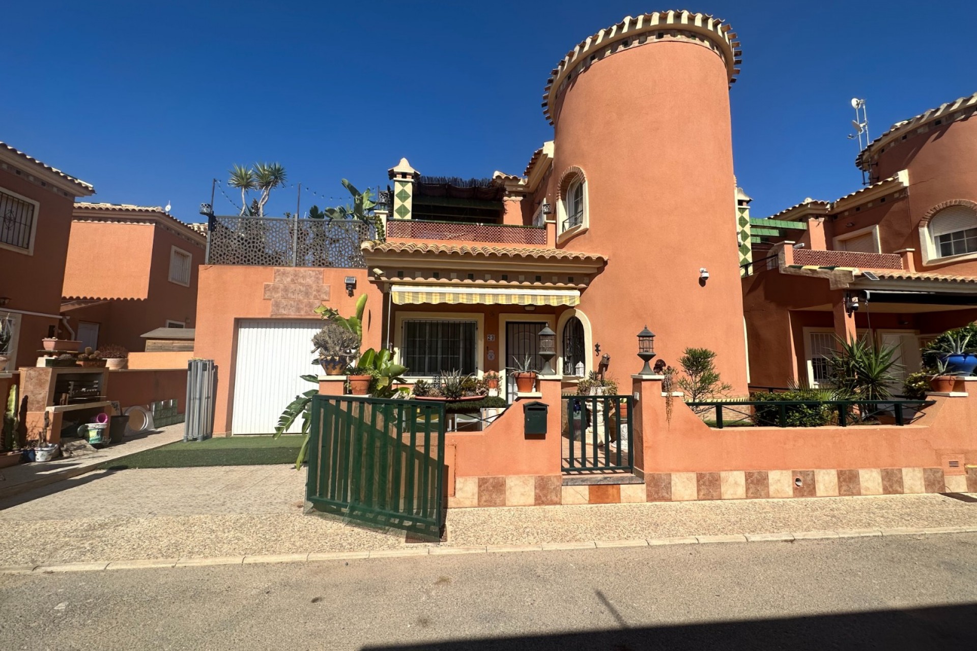 Resale - Villa -
Orihuela - Inland