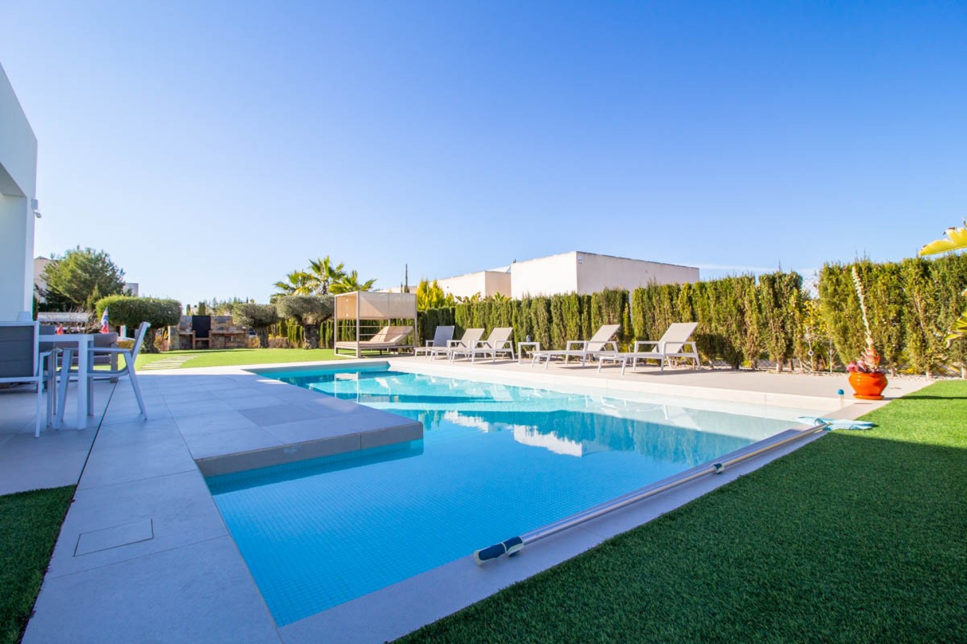 Resale - Villa -
Orihuela - Inland