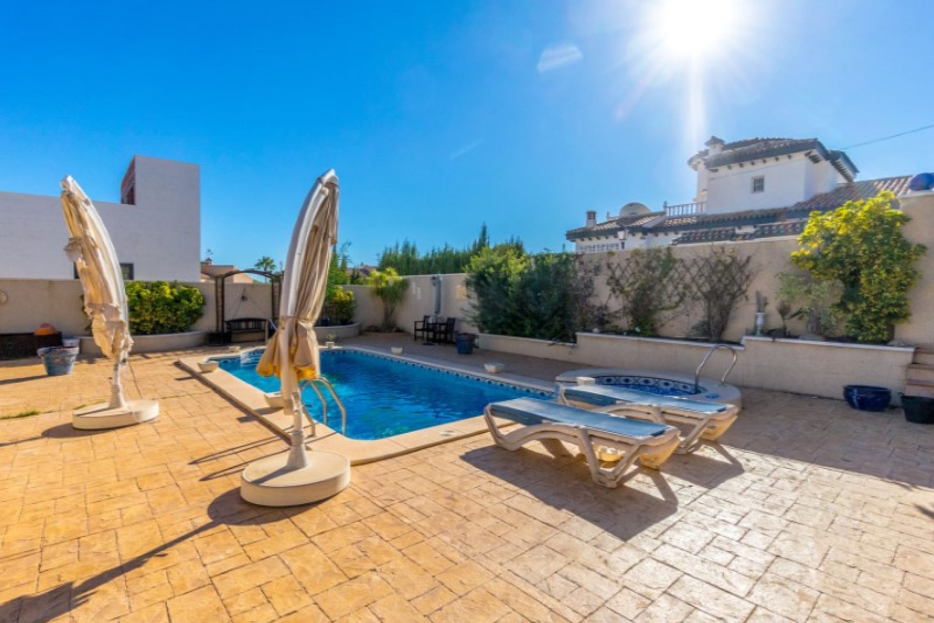 Resale - Villa -
Orihuela - Inland