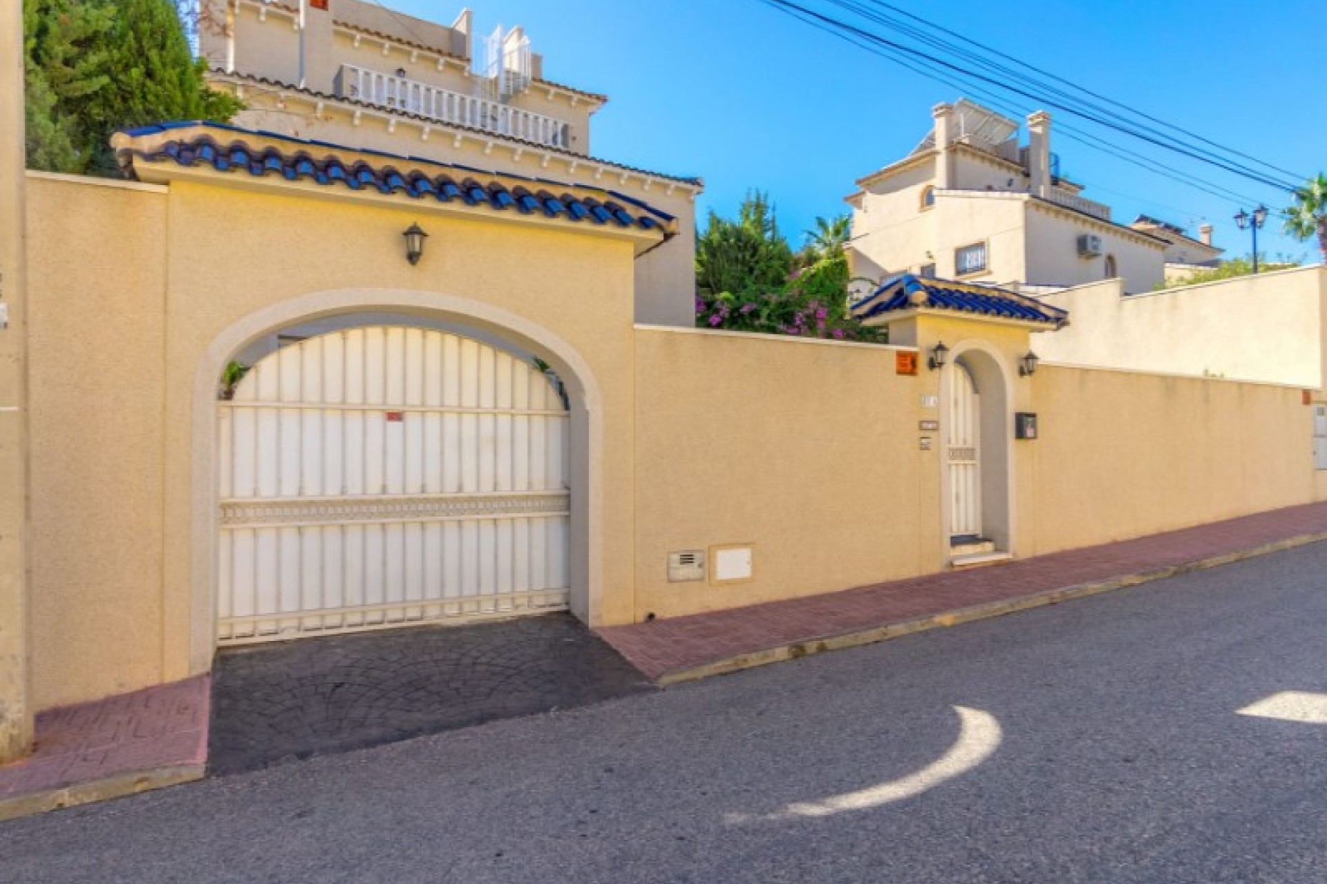 Resale - Villa -
Orihuela - Inland