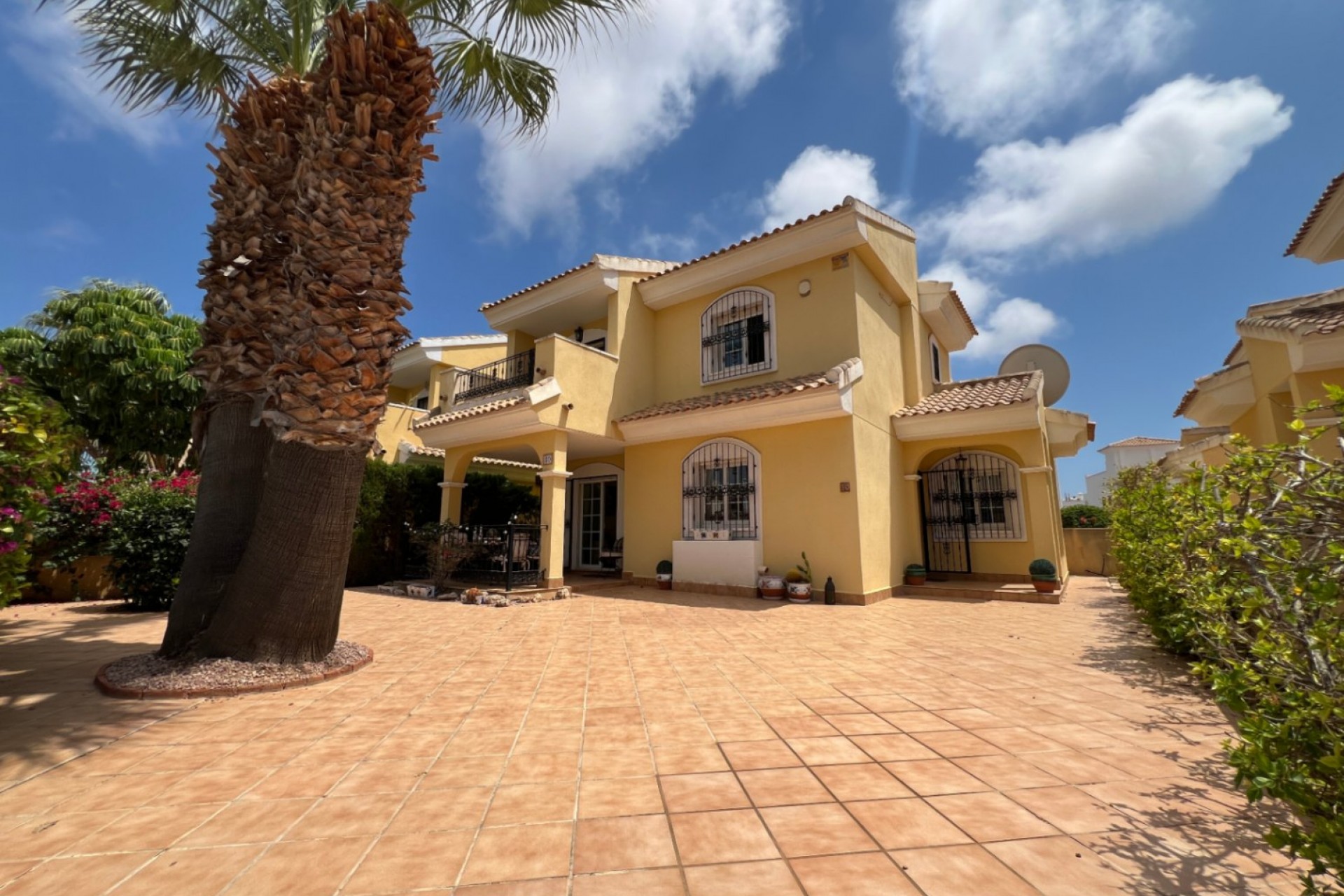 Resale - Villa -
Orihuela - Inland