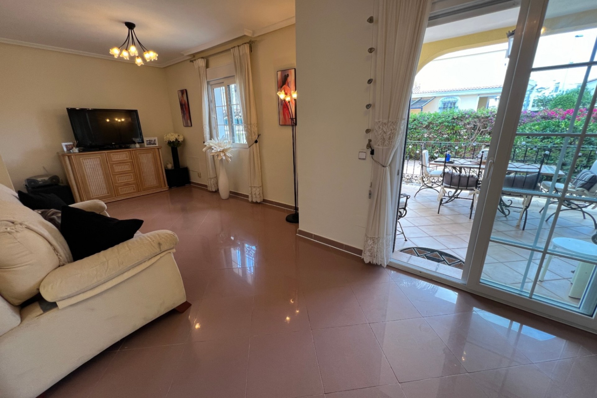 Resale - Villa -
Orihuela - Inland