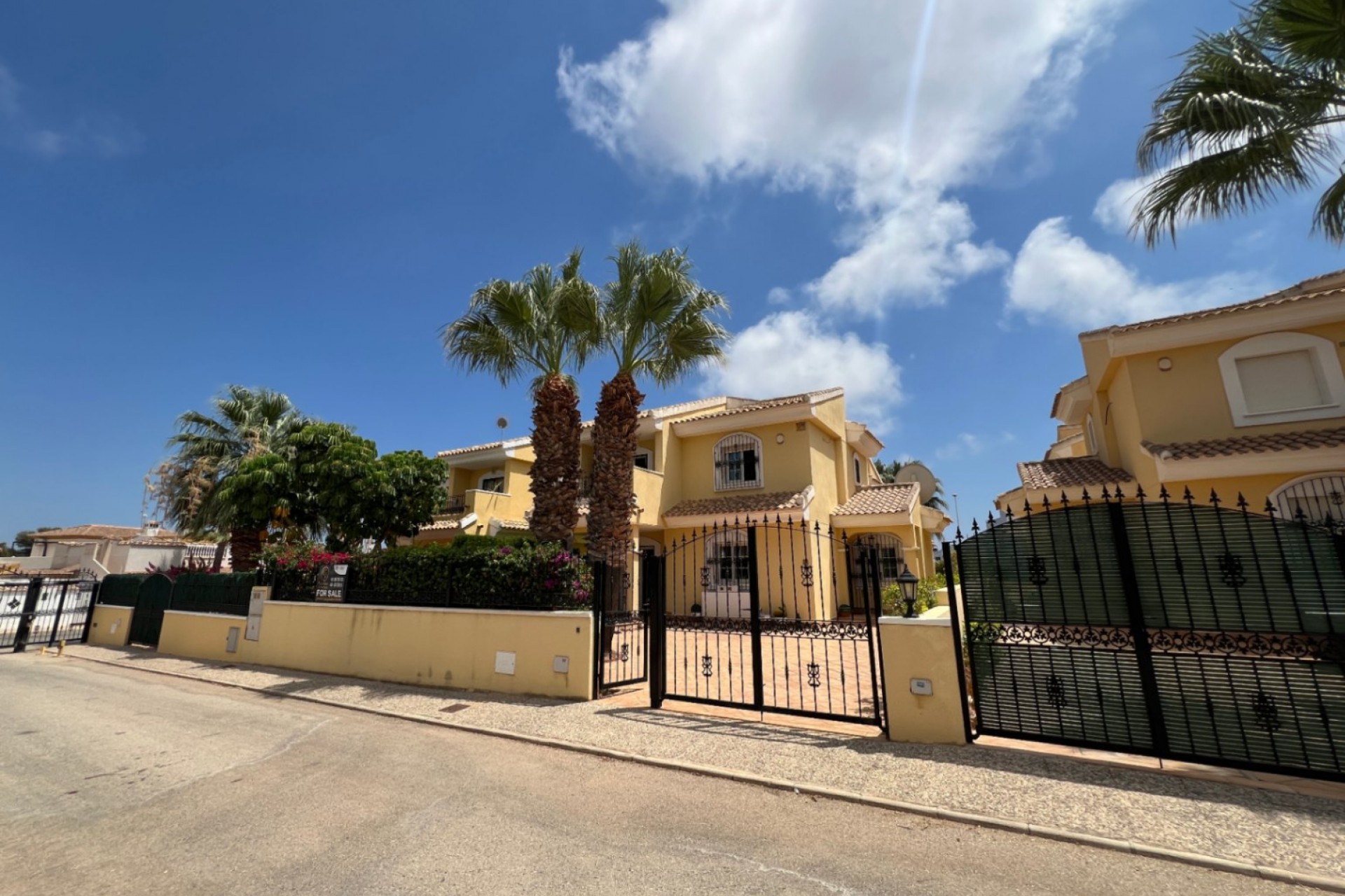 Resale - Villa -
Orihuela - Inland