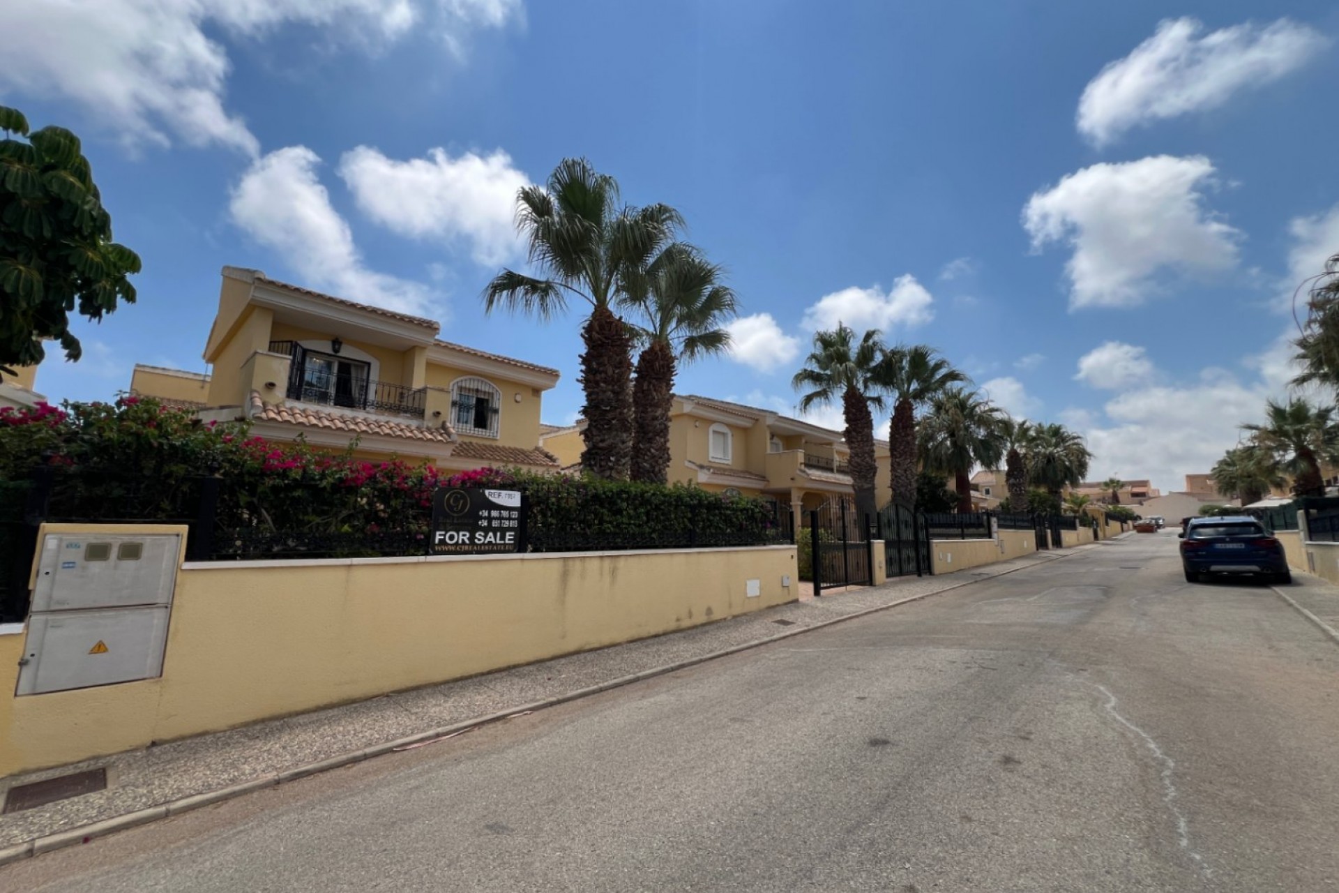 Resale - Villa -
Orihuela - Inland