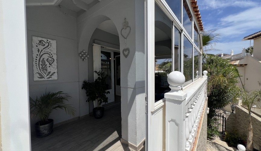 Resale - Villa -
Orihuela - Inland