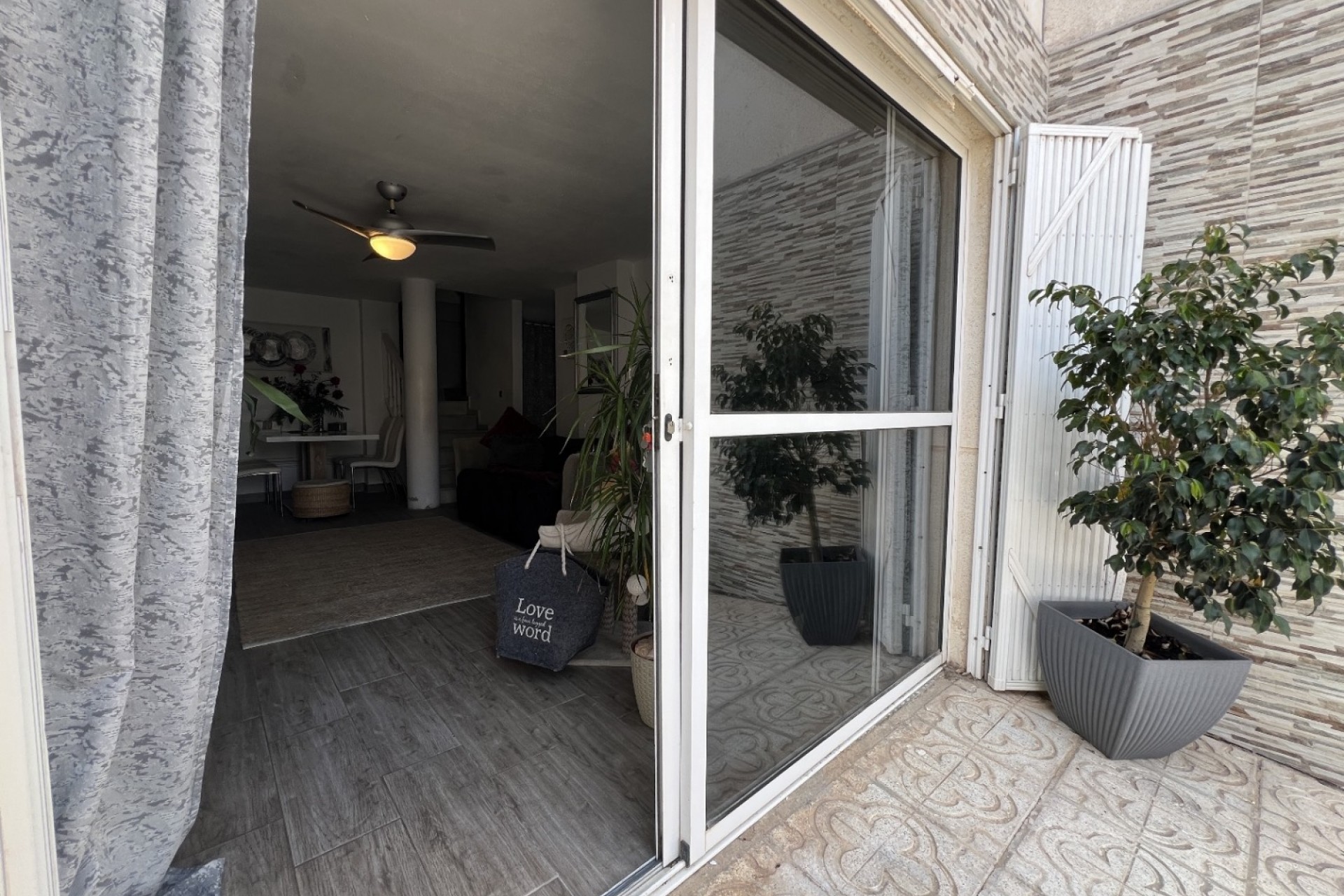 Resale - Villa -
Orihuela - Inland