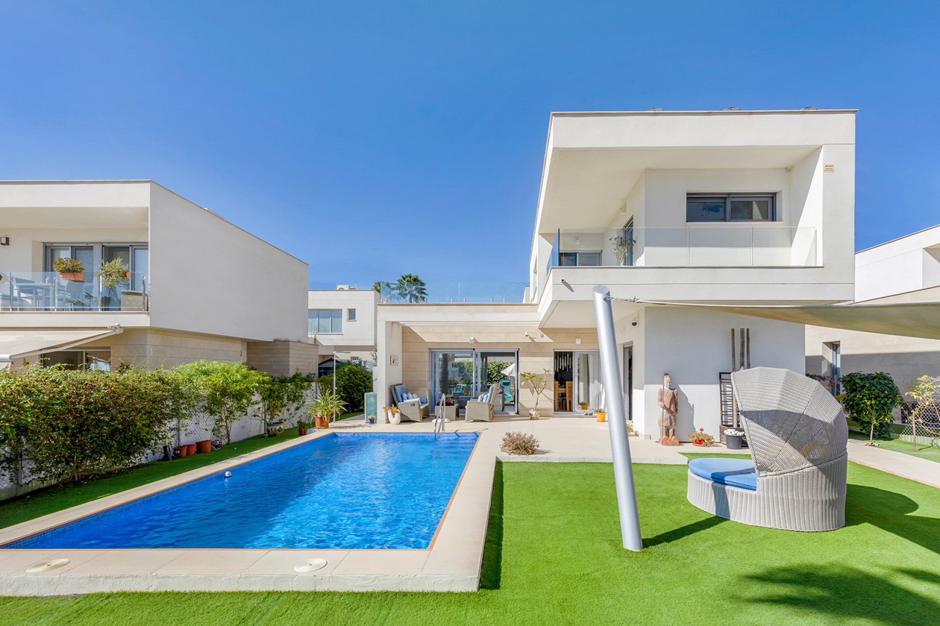 Resale - Villa -
Orihuela - Inland