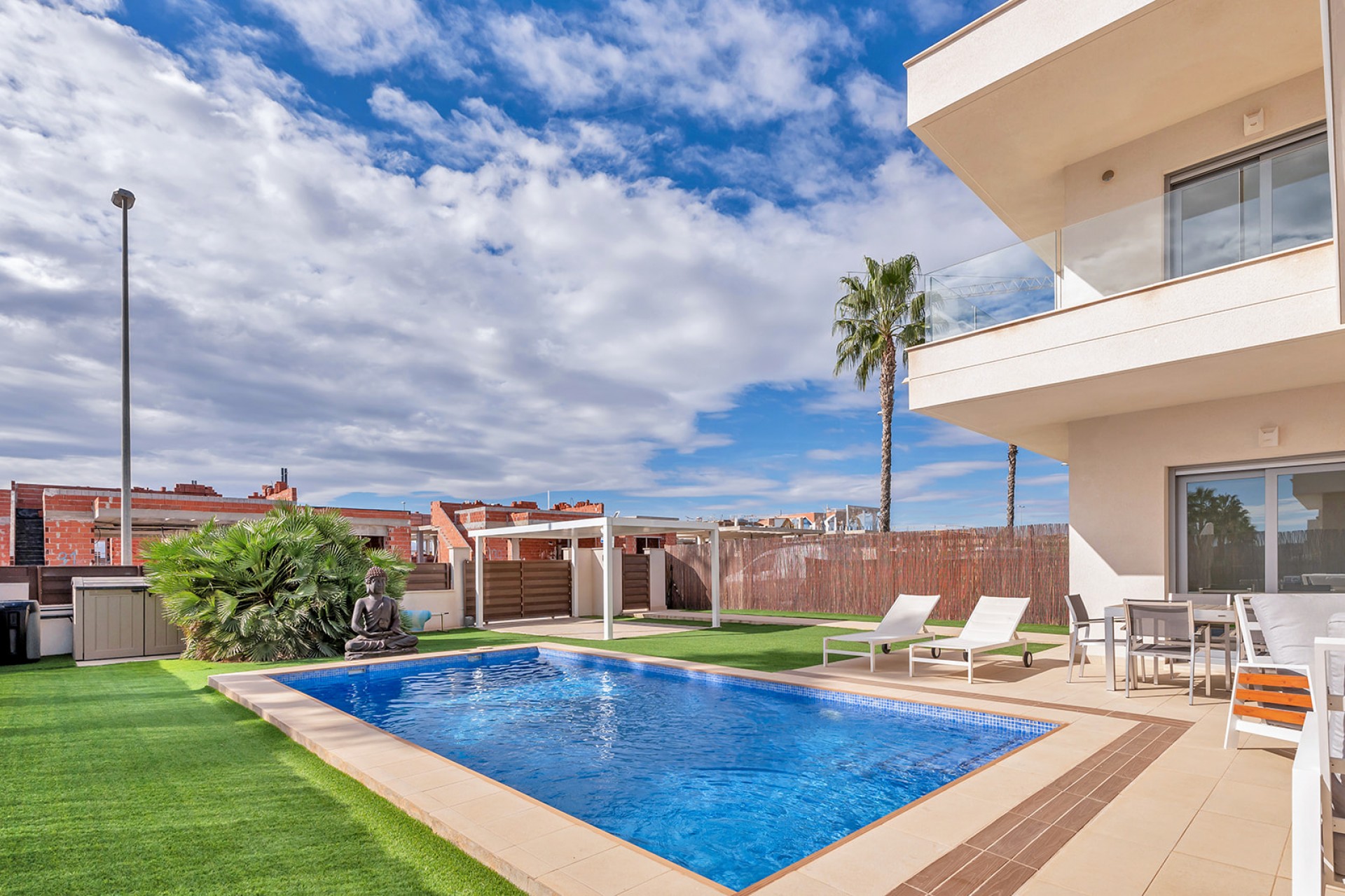 Resale - Villa -
Orihuela - Inland