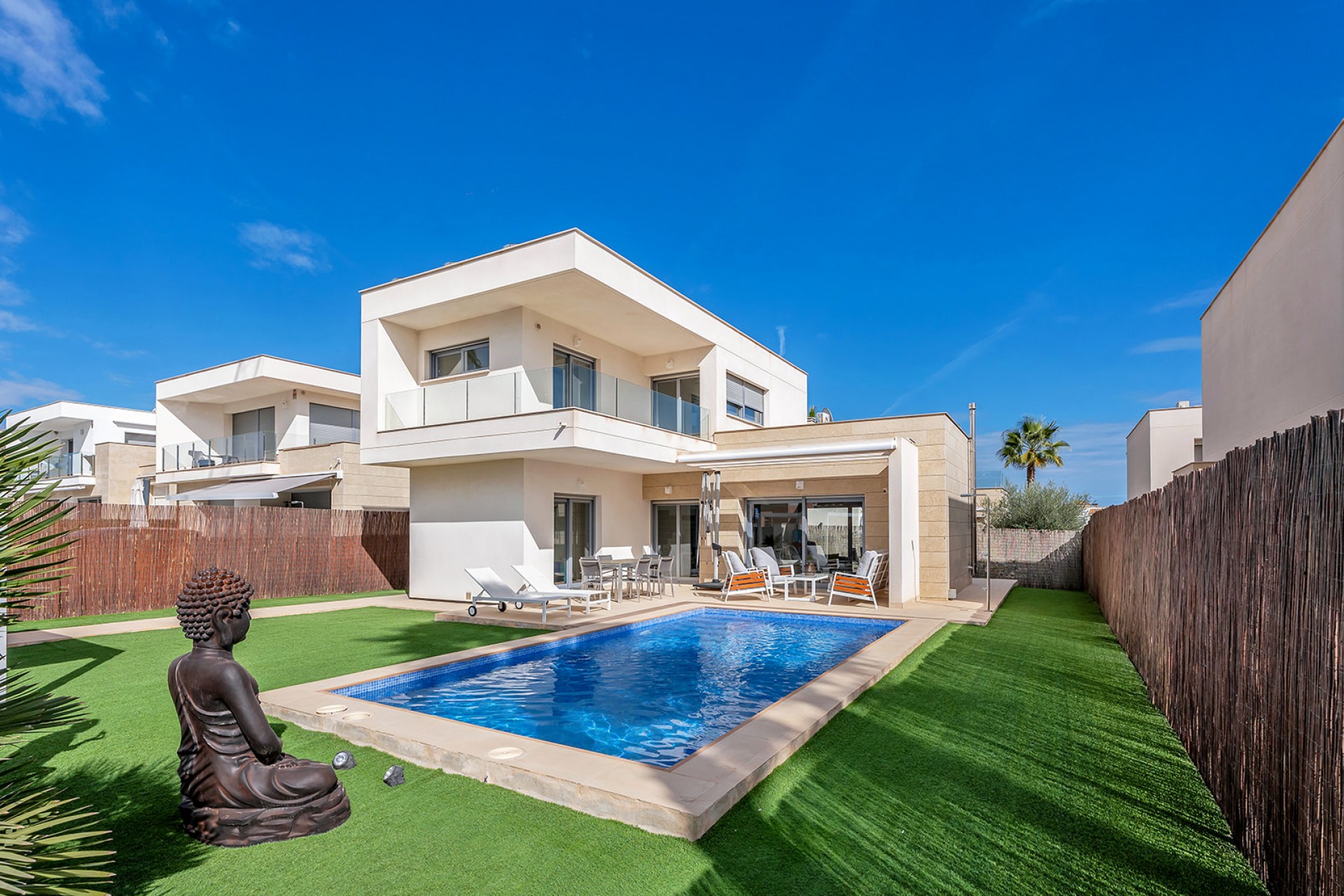 Resale - Villa -
Orihuela - Inland