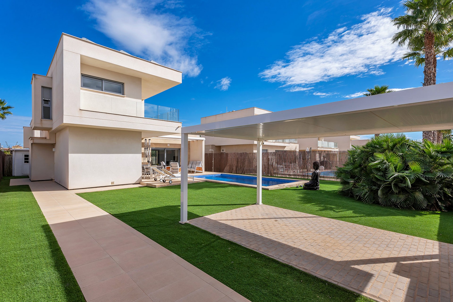 Resale - Villa -
Orihuela - Inland