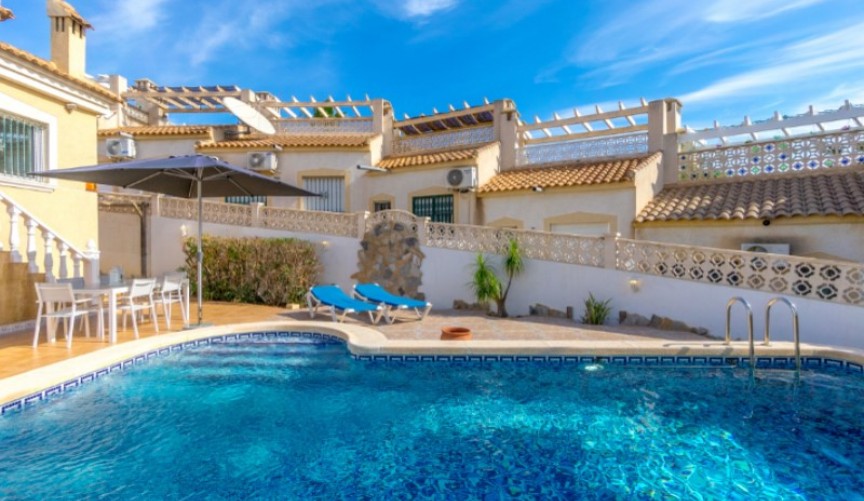 Resale - Villa -
Orihuela - Inland