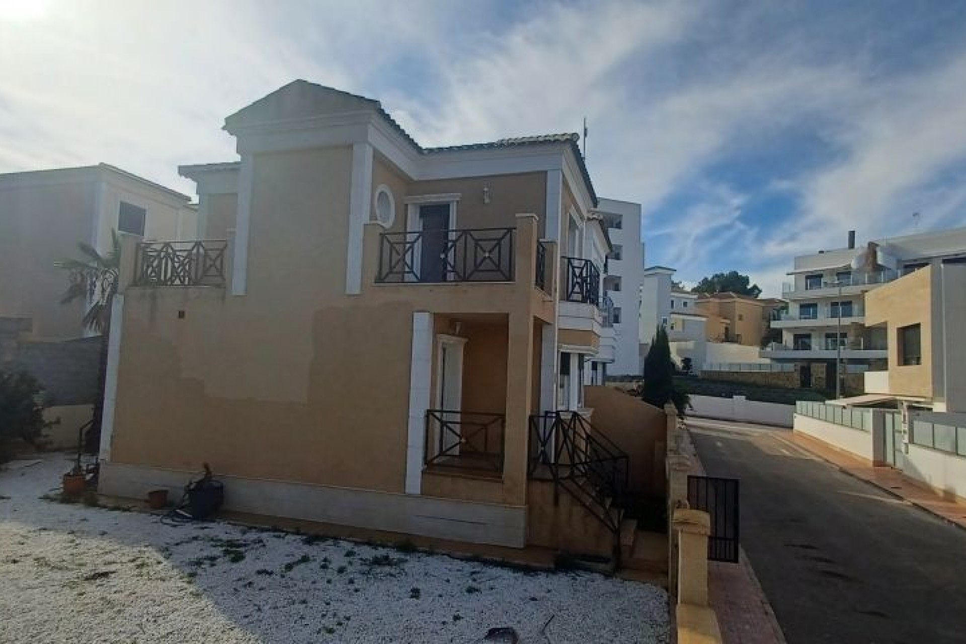 Resale - Villa -
Orihuela - Inland