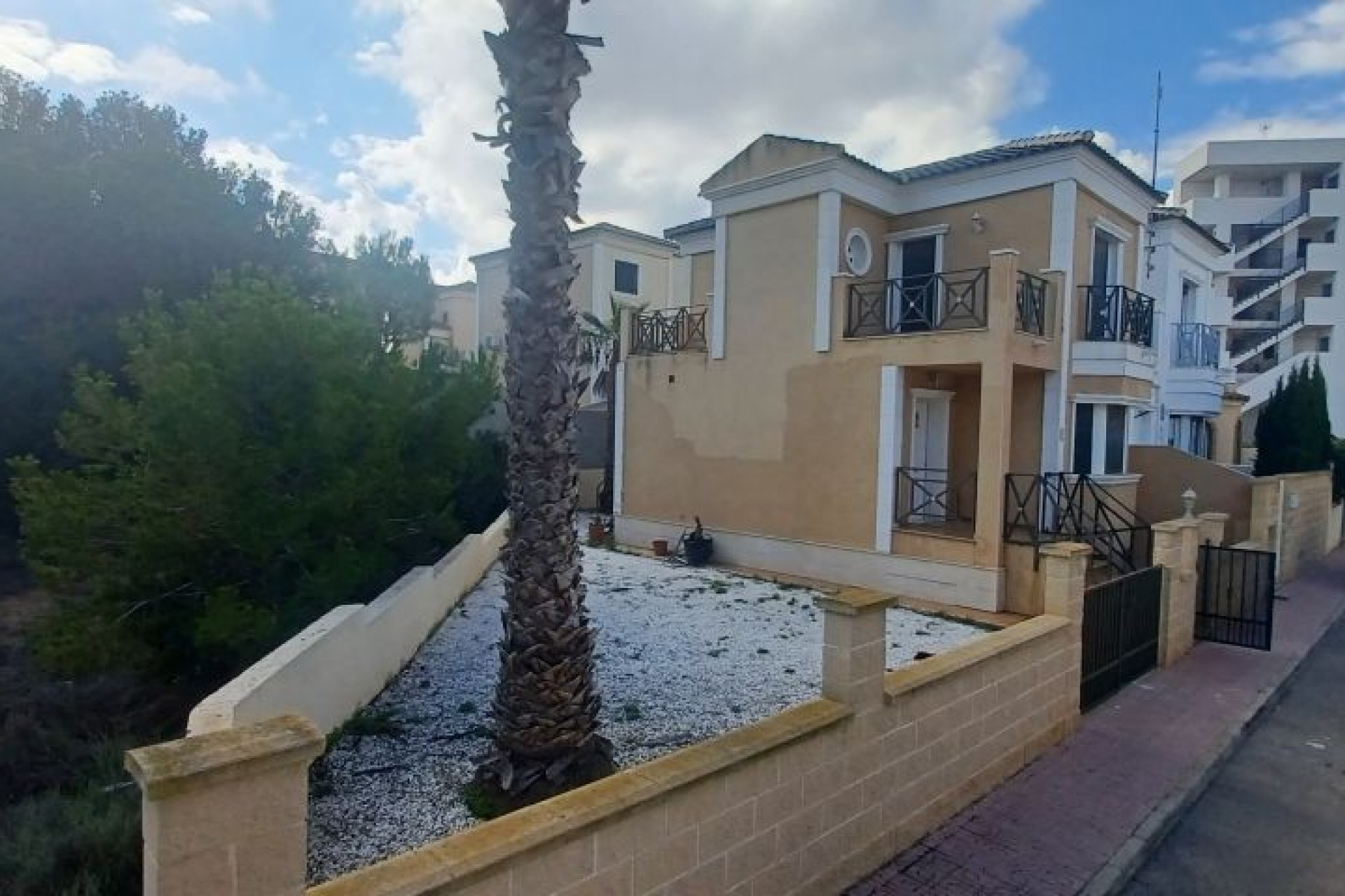 Resale - Villa -
Orihuela - Inland