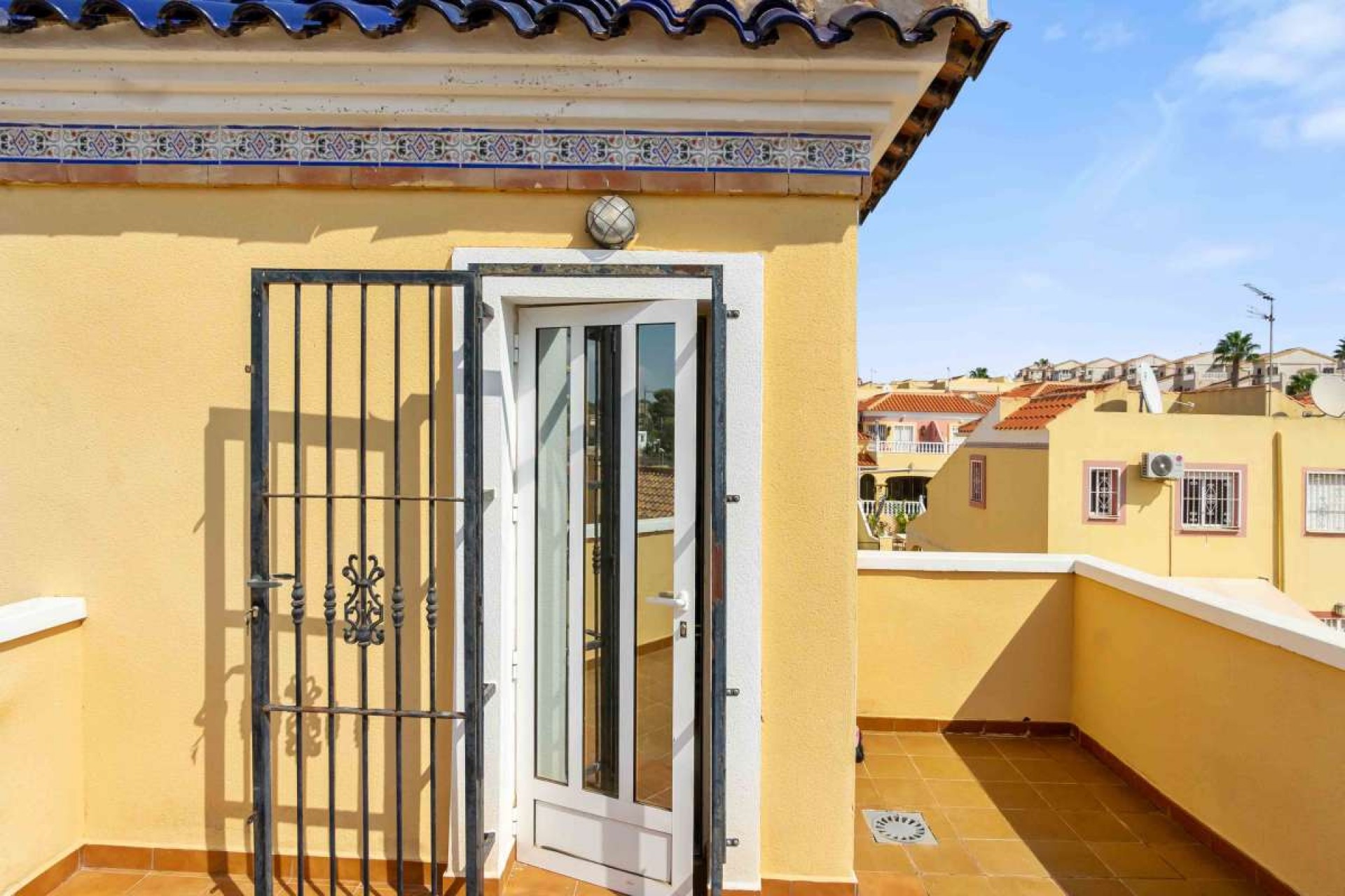 Resale - Villa -
Orihuela - Inland