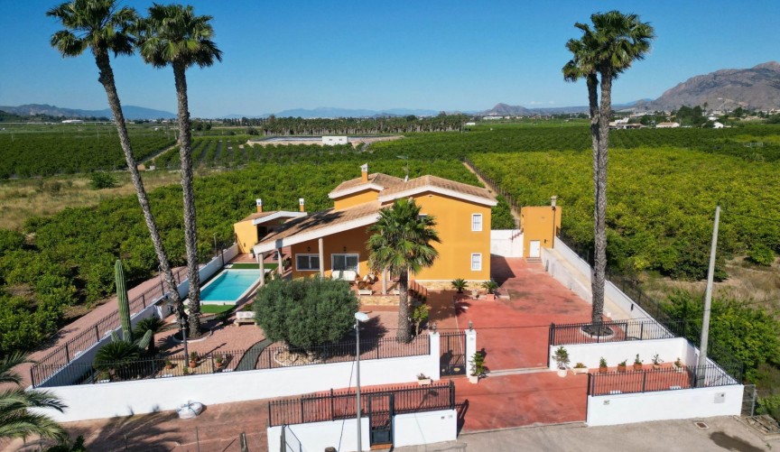 Resale - Villa -
Orihuela - Inland