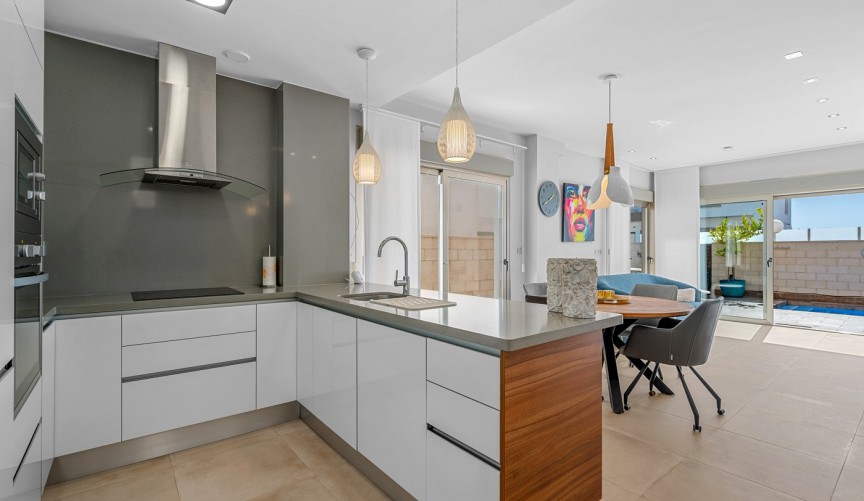 Resale - Villa -
Orihuela - Inland