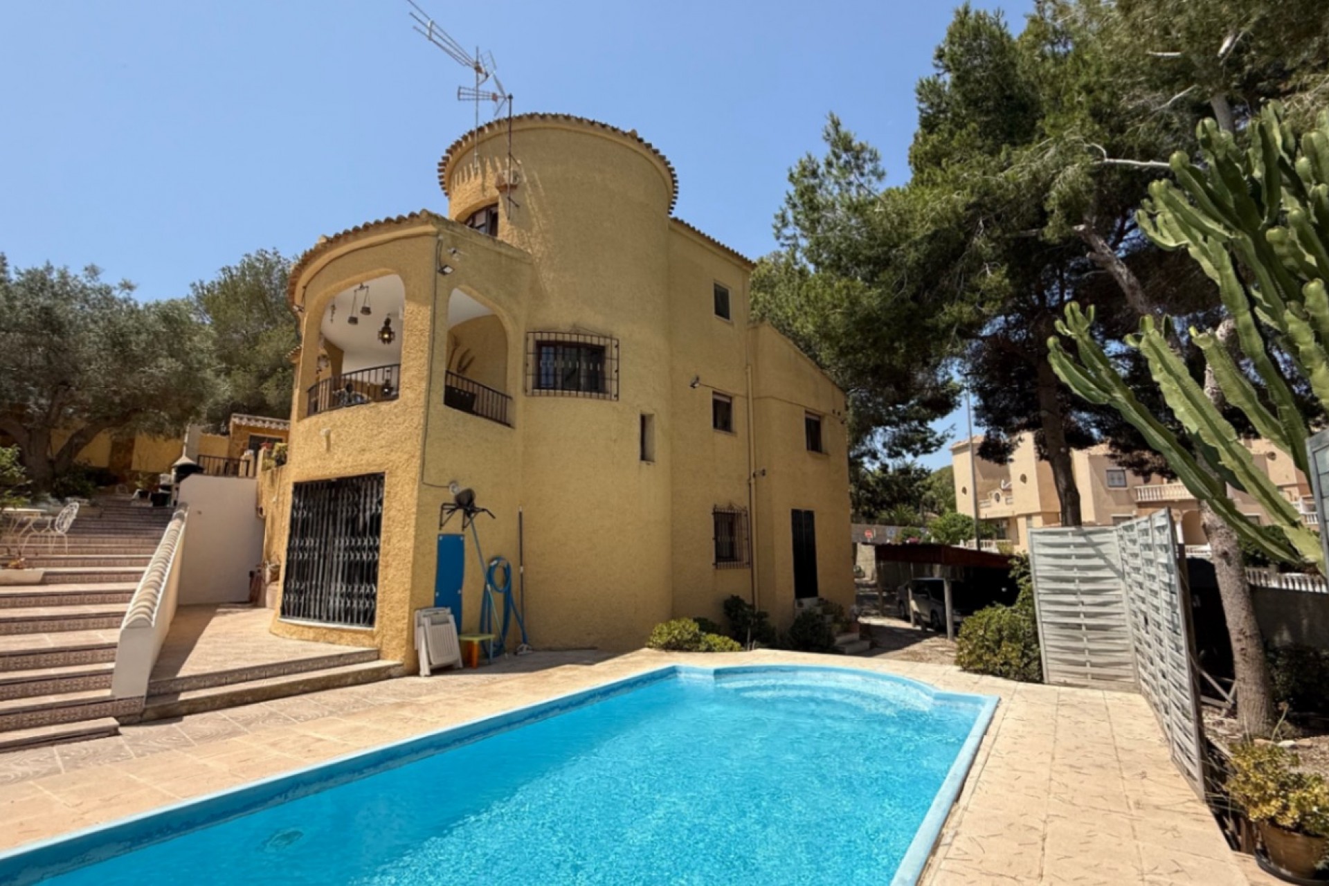 Resale - Villa -
Orihuela - Inland