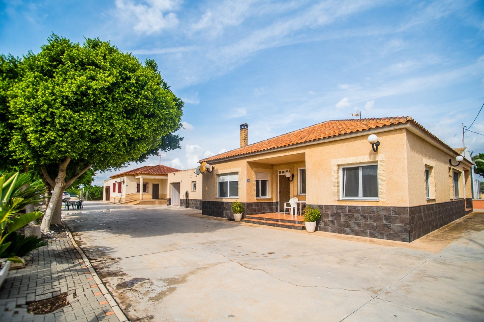 Resale - Villa -
Orihuela - Inland