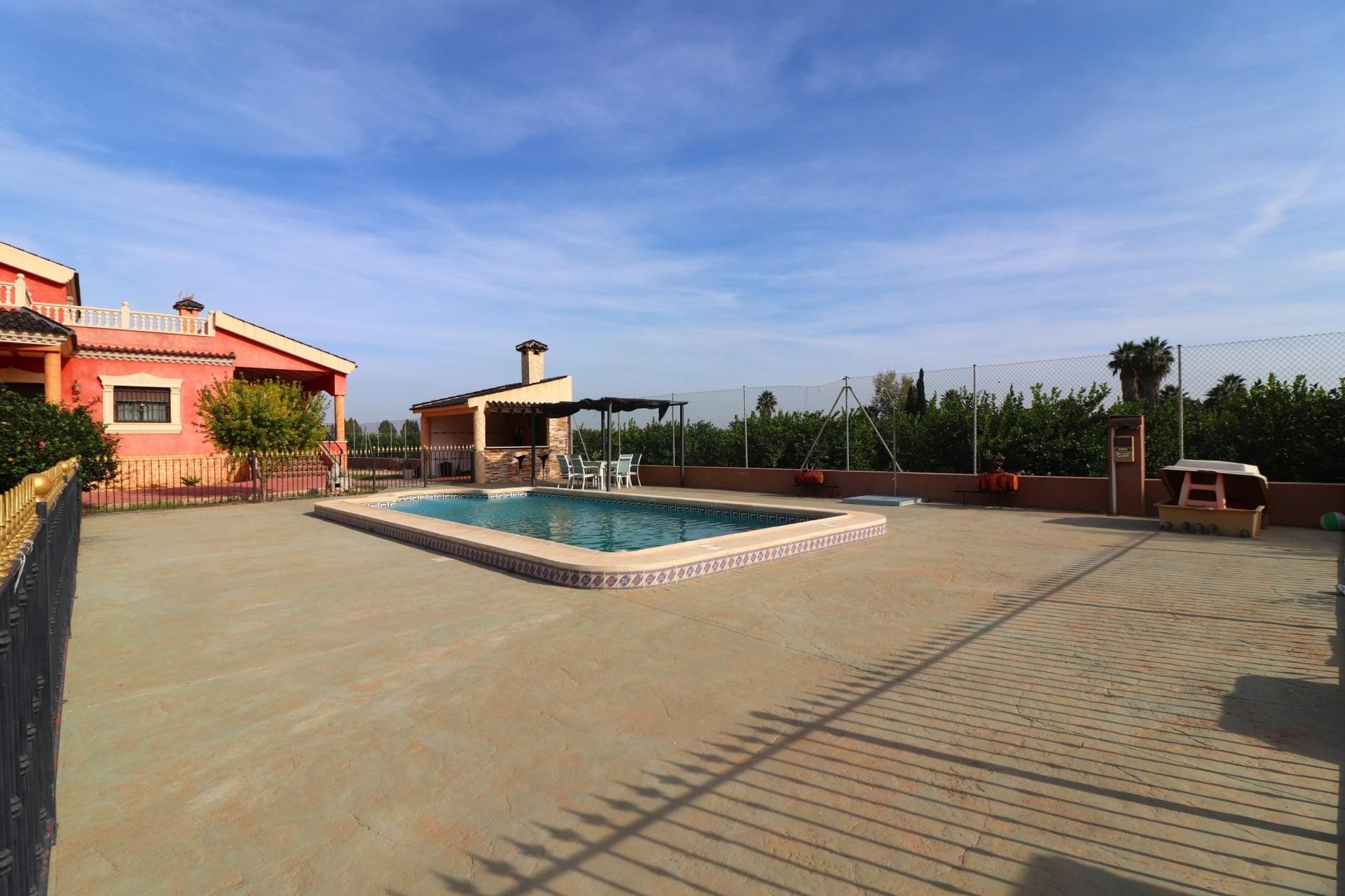 Resale - Villa -
Orihuela - La Campaneta