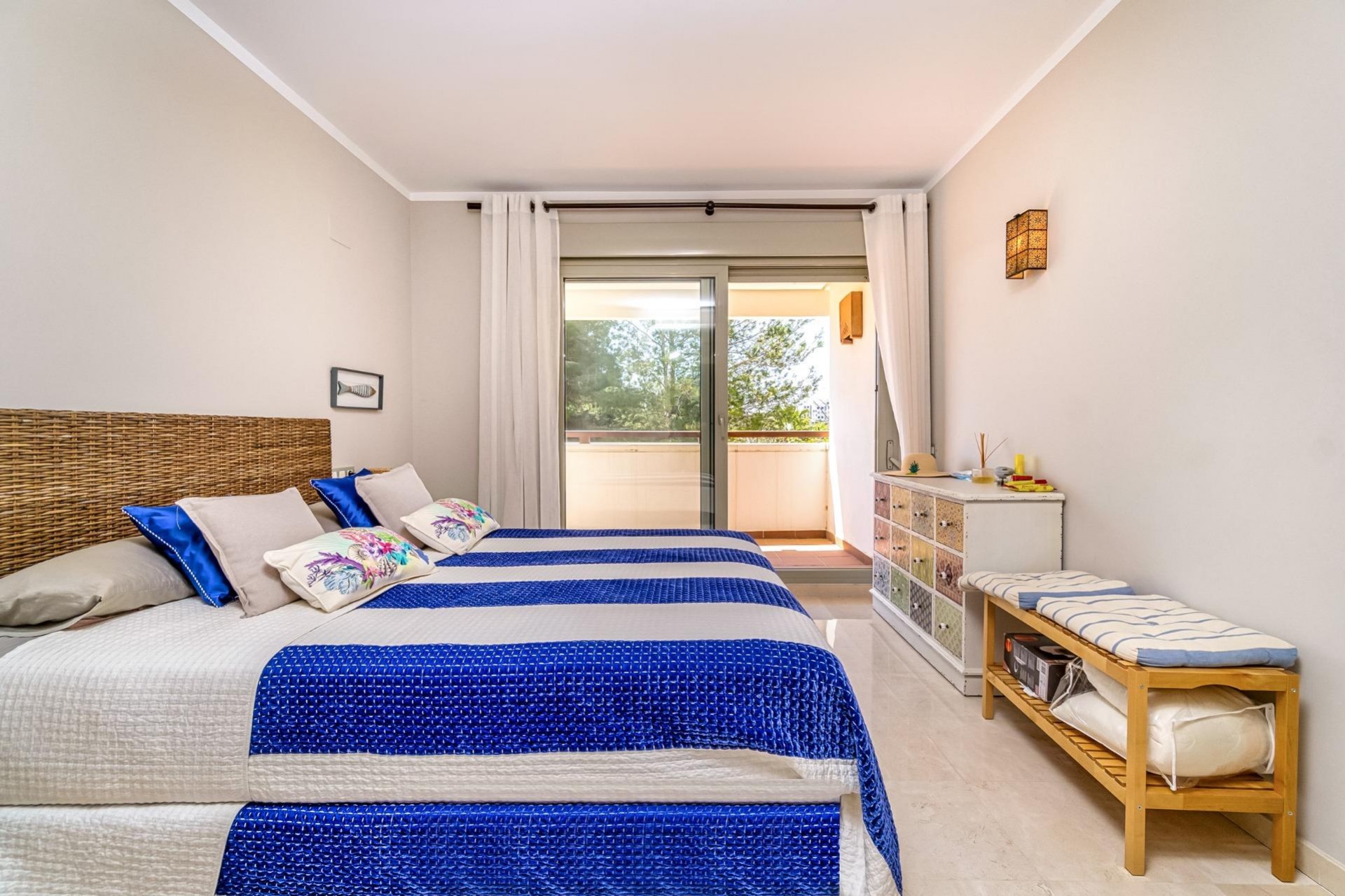 Resale - Villa -
Orihuela - Las Colinas Golf